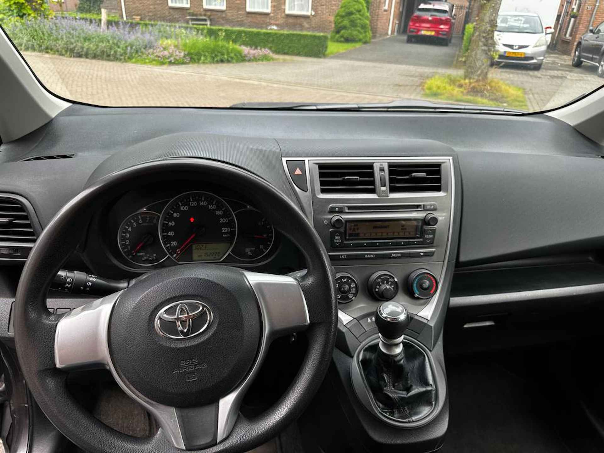 Toyota Verso-S 1.3 VVT-i Comfort - 8/9