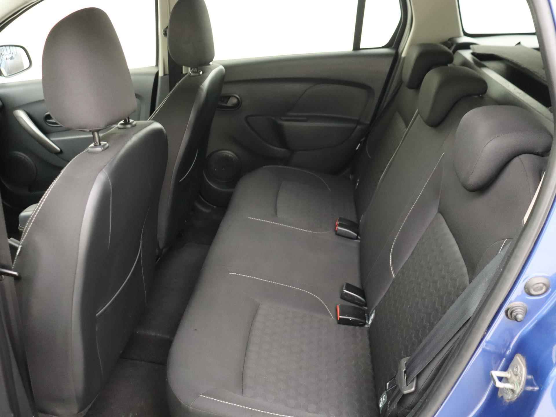 Dacia Logan MCV 0.9 TCe 90 PK Prestige Navigatie / Cruise Control / Airco / Parkeersensoren Achter / Trekhaak - 10/26