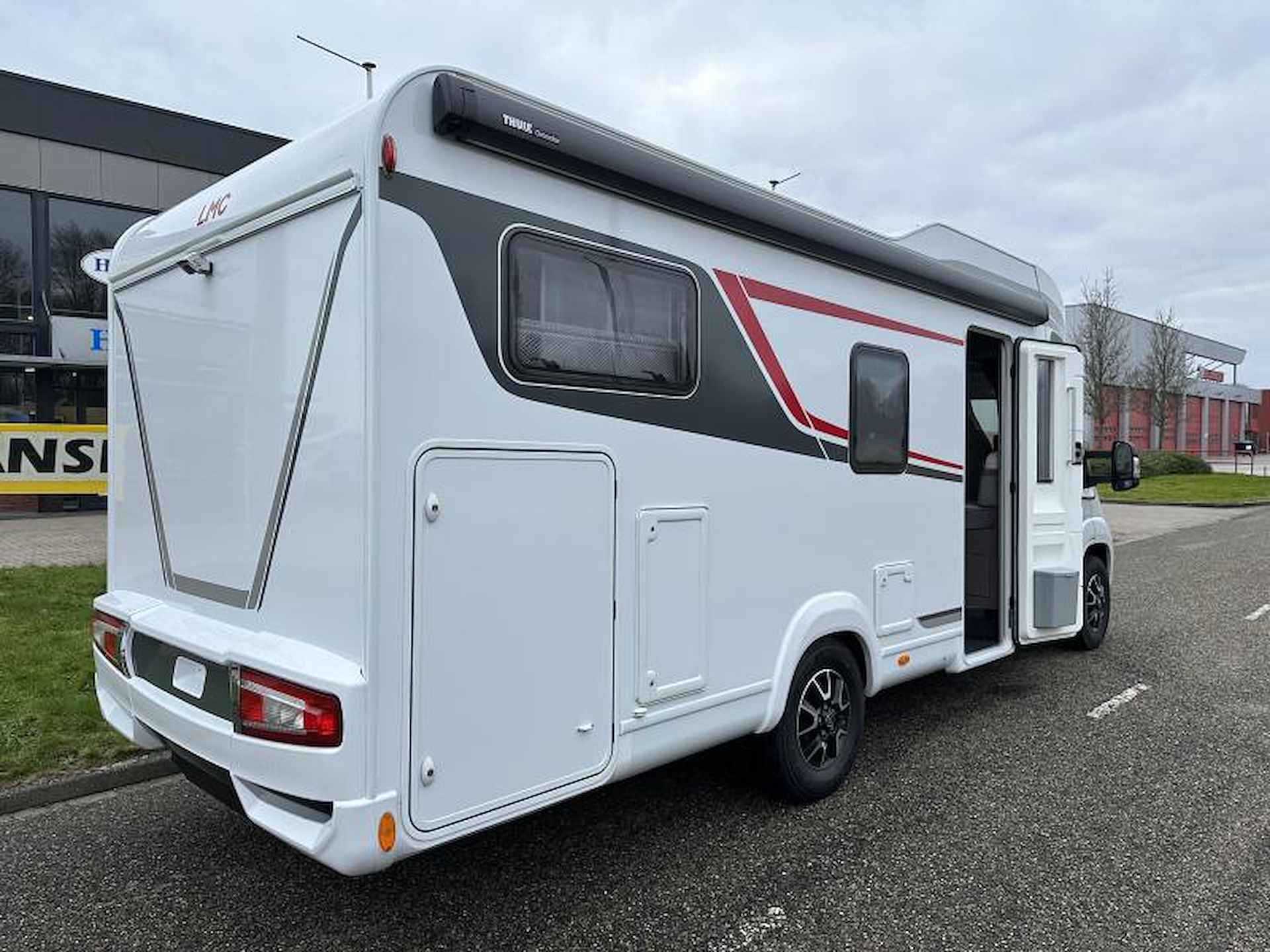 LMC Tourer Lift H 730 G NIEUW !! Enkele bedden - 4/22