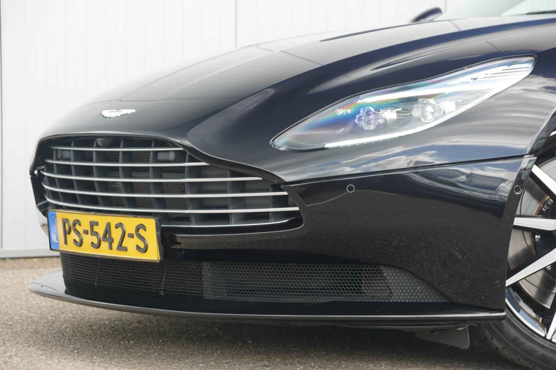 Aston Martin DB11 5.2 V12 / Org. NL / 19dkm NAP / Bang & Olufsen / 360 Camera / Stoelkoel. & Verw. / Navi - 30/44