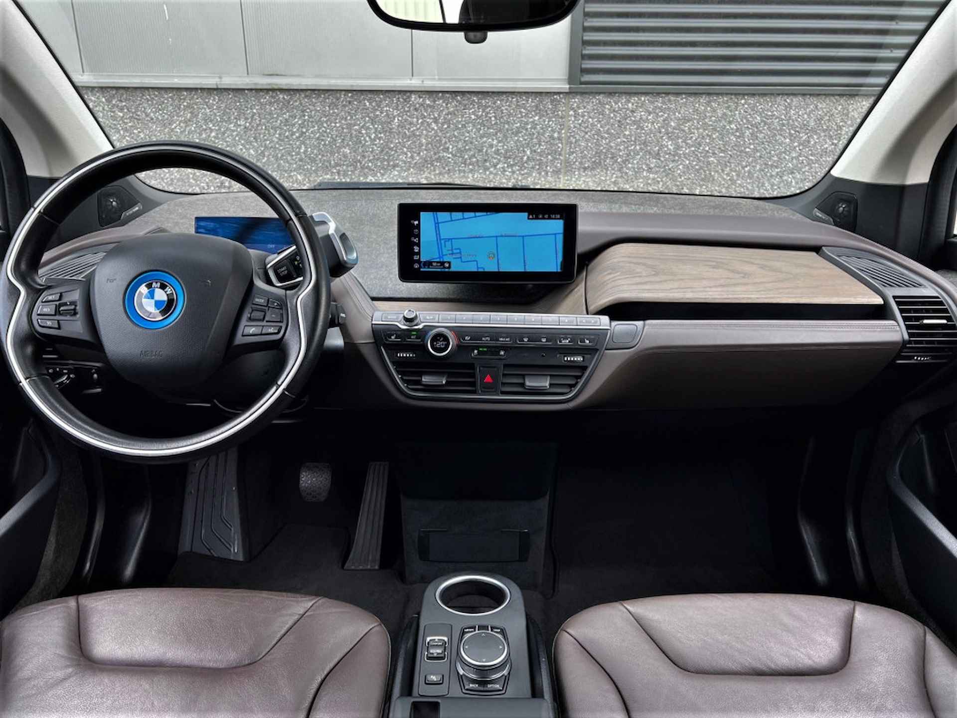 BMW i3 Executive 120Ah 42 kWh Schuifdak/ leder/Harman Kardon/W-pomp/3-fase - 4/38