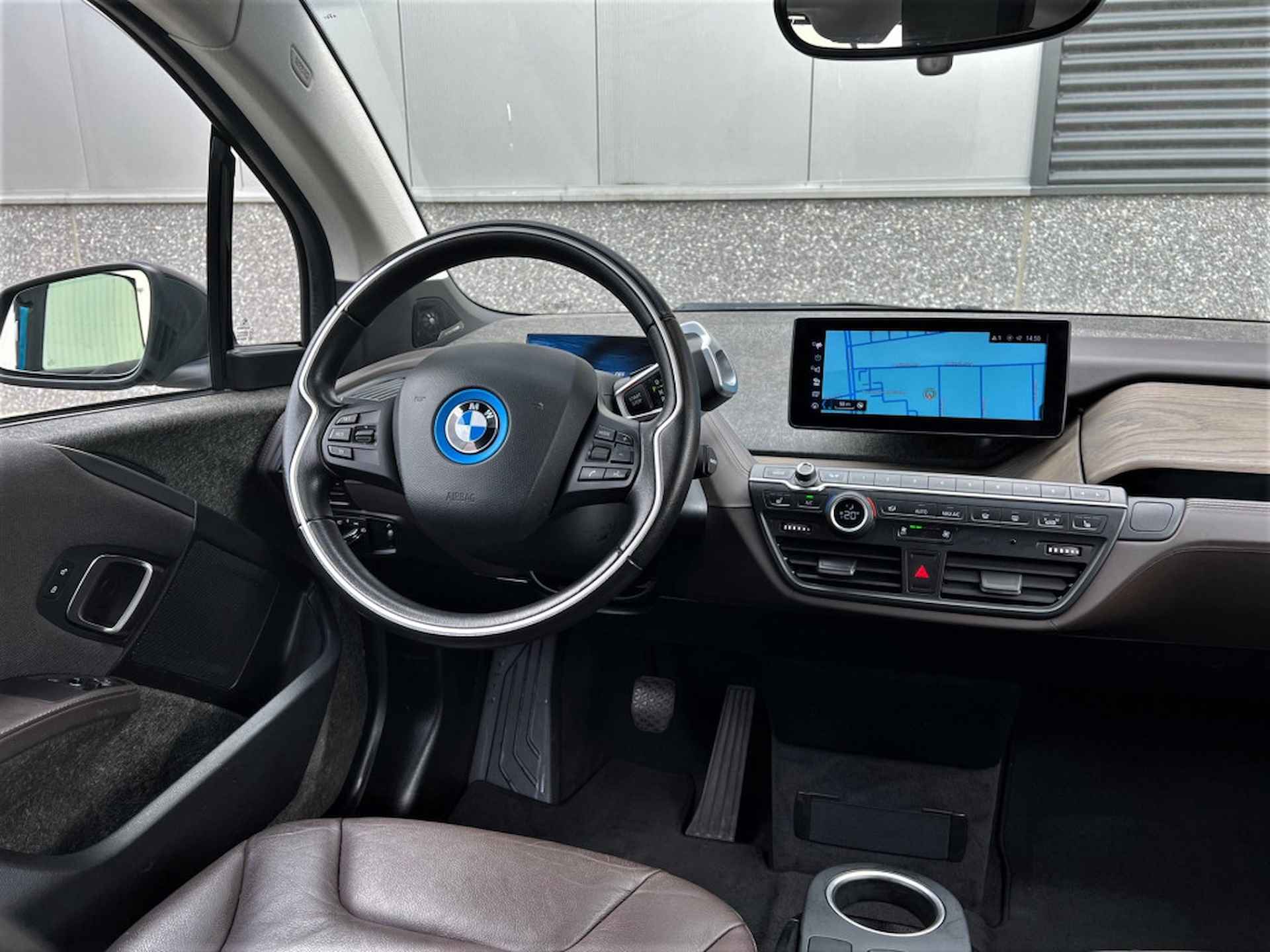 BMW i3 Executive 120Ah 42 kWh Schuifdak/ leder/Harman Kardon/W-pomp/3-fase - 25/38