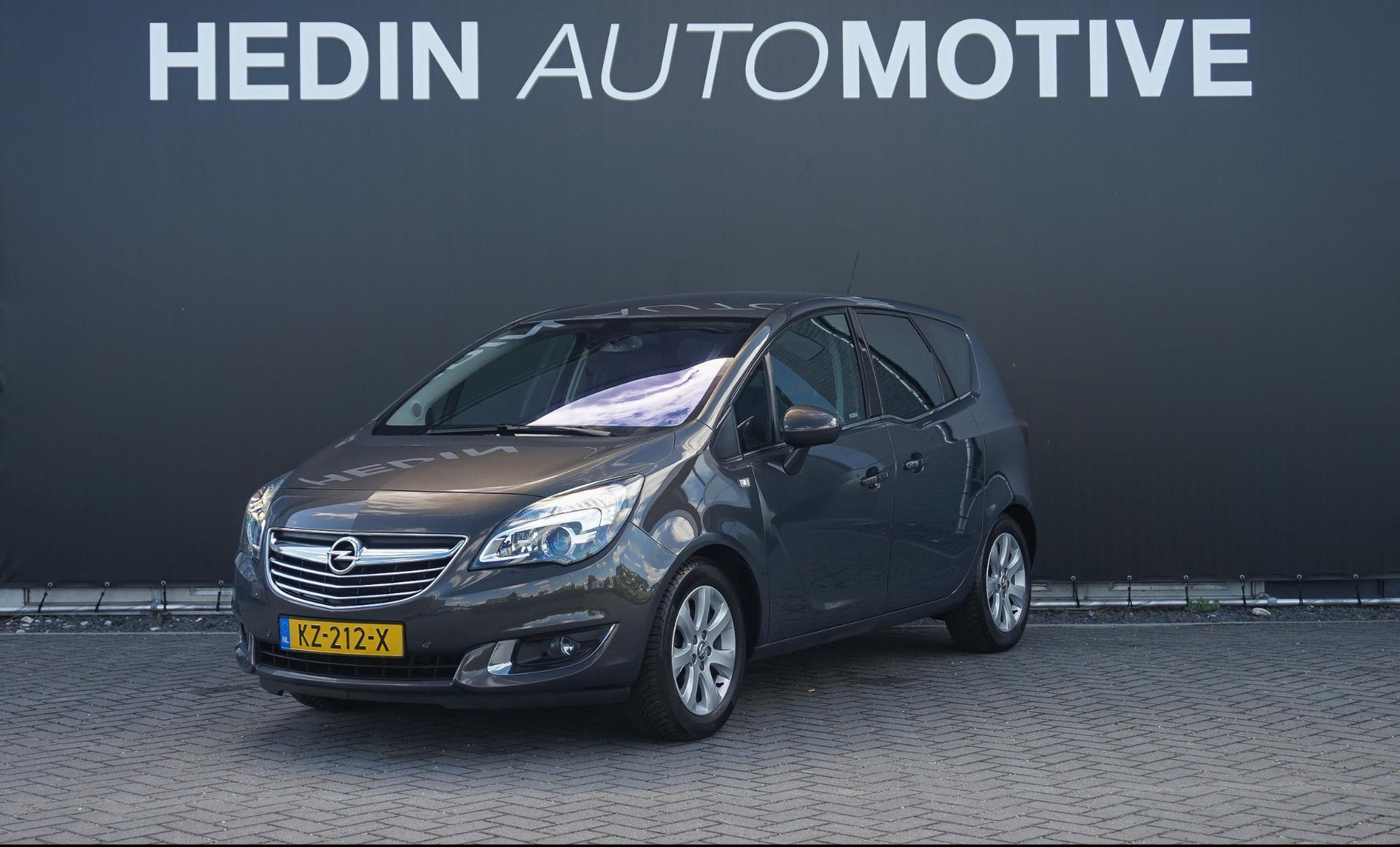 Opel Meriva 1.4 Turbo 120PK Blitz | Navi | Camera | Lederen AGR-stoelen | Stoel/stuurverw. | Privacyglas | PDC V+A | LMV 16 inch  | Trekhaak