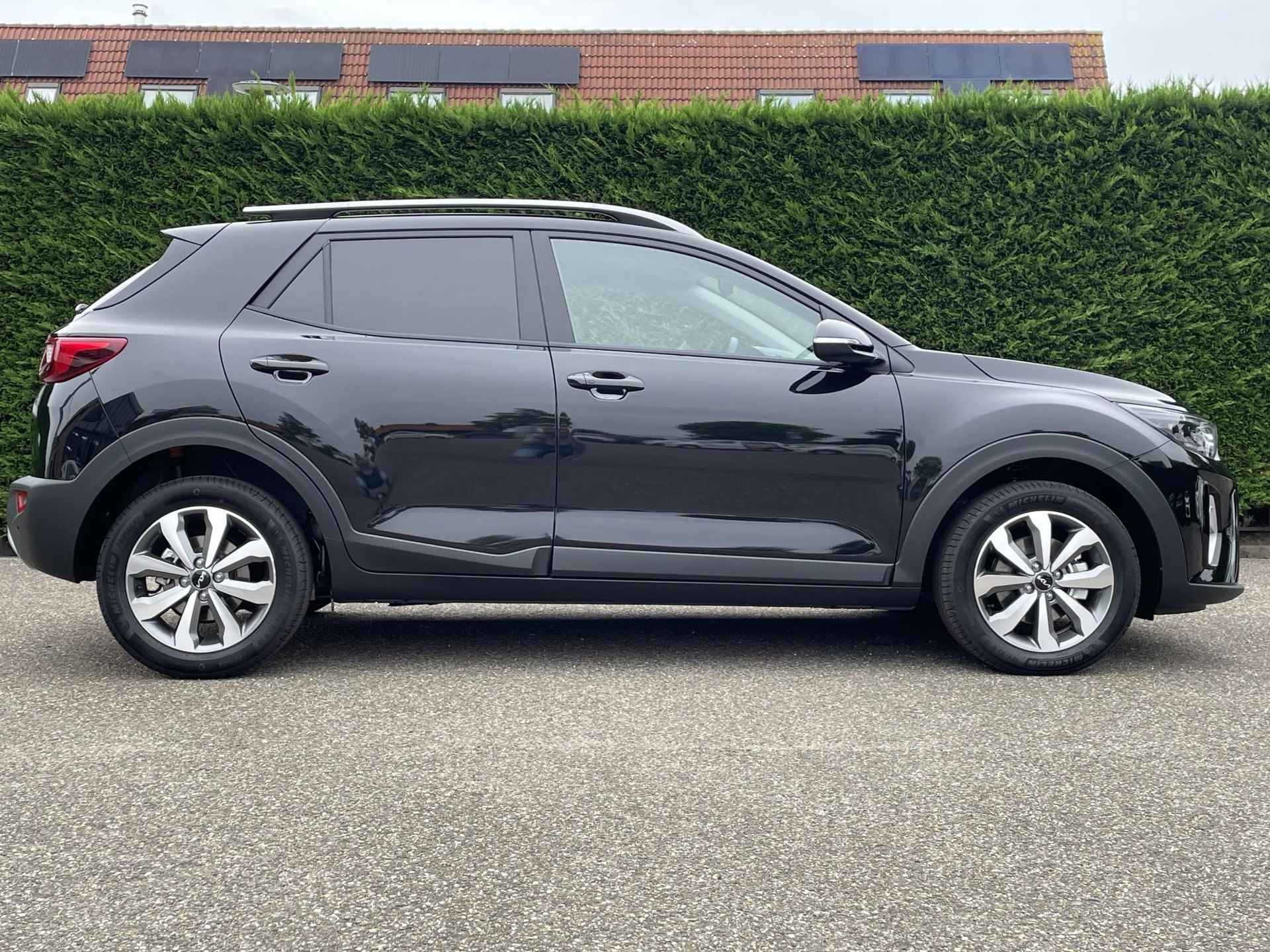 Kia Stonic 1.0 T-GDi MHEV DynamicPlusLine / NIEUW TE BESTELLEN / Nu met €2.000,- inruilpremie! / Navigatie / Climate Control / Cruise Control / Achteruitrijcamera / Parkeersensoren achter - 6/28