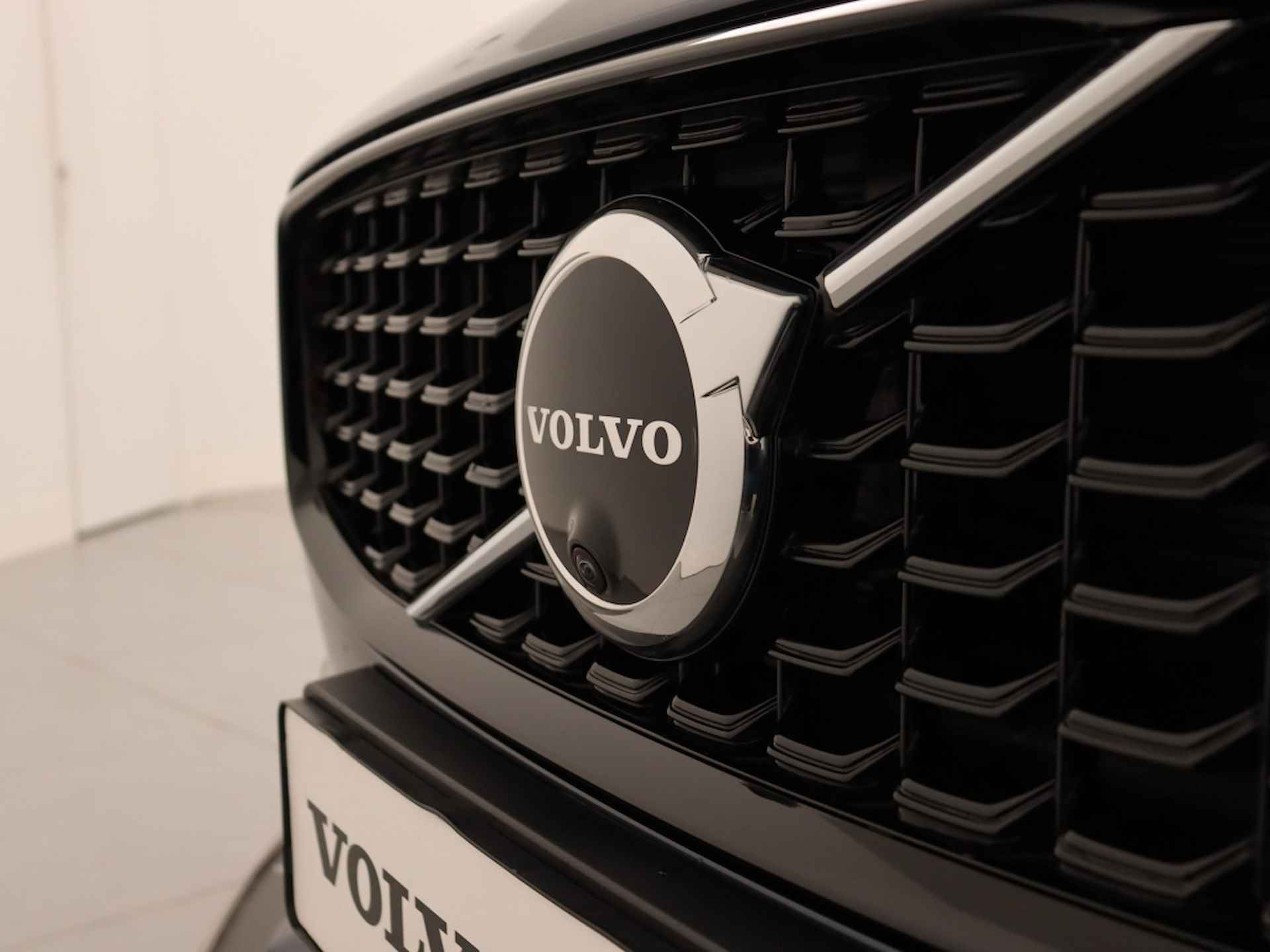 Volvo V90 T6 PLUG-IN HYBRID ULTIMATE DARK SCHUIFDAK 360GR CAM ACC KEYLESS - 32/37