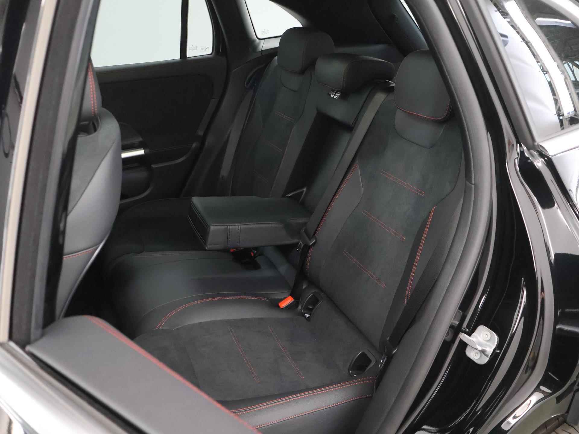 Mercedes-Benz EQA 250 Sport Edition 67 kWh | Panoramadak | sfeerverlichting | Keyless entry | elektrische acherklep | Dodehoekassistent - 13/43