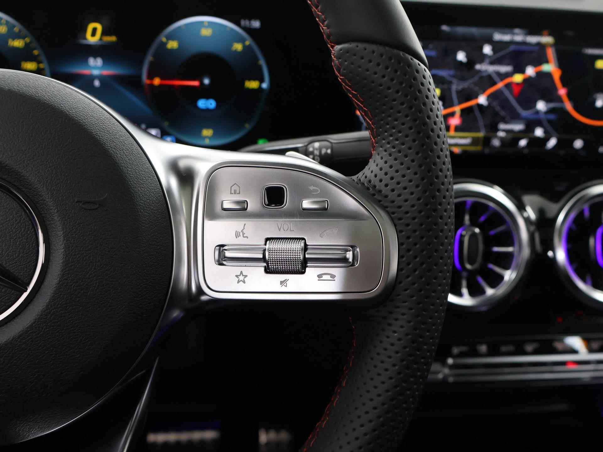 Mercedes-Benz EQA 250 Sport Edition 67 kWh | Panoramadak | sfeerverlichting | Keyless entry | elektrische acherklep | Dodehoekassistent - 34/43