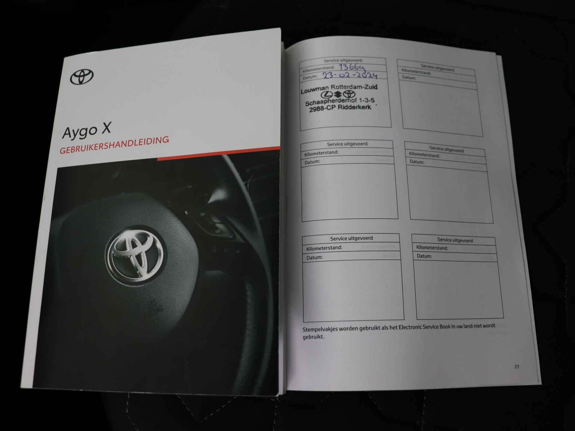 Toyota Aygo X 1.0 VVT-i S-CVT Envy I JBL I Navigatie I Climate Control I Cruise Control Adaptief I Camera I USB I 1e Eigenaar I LOUWMAN Onderhouden I Subwoofer I - 14/43