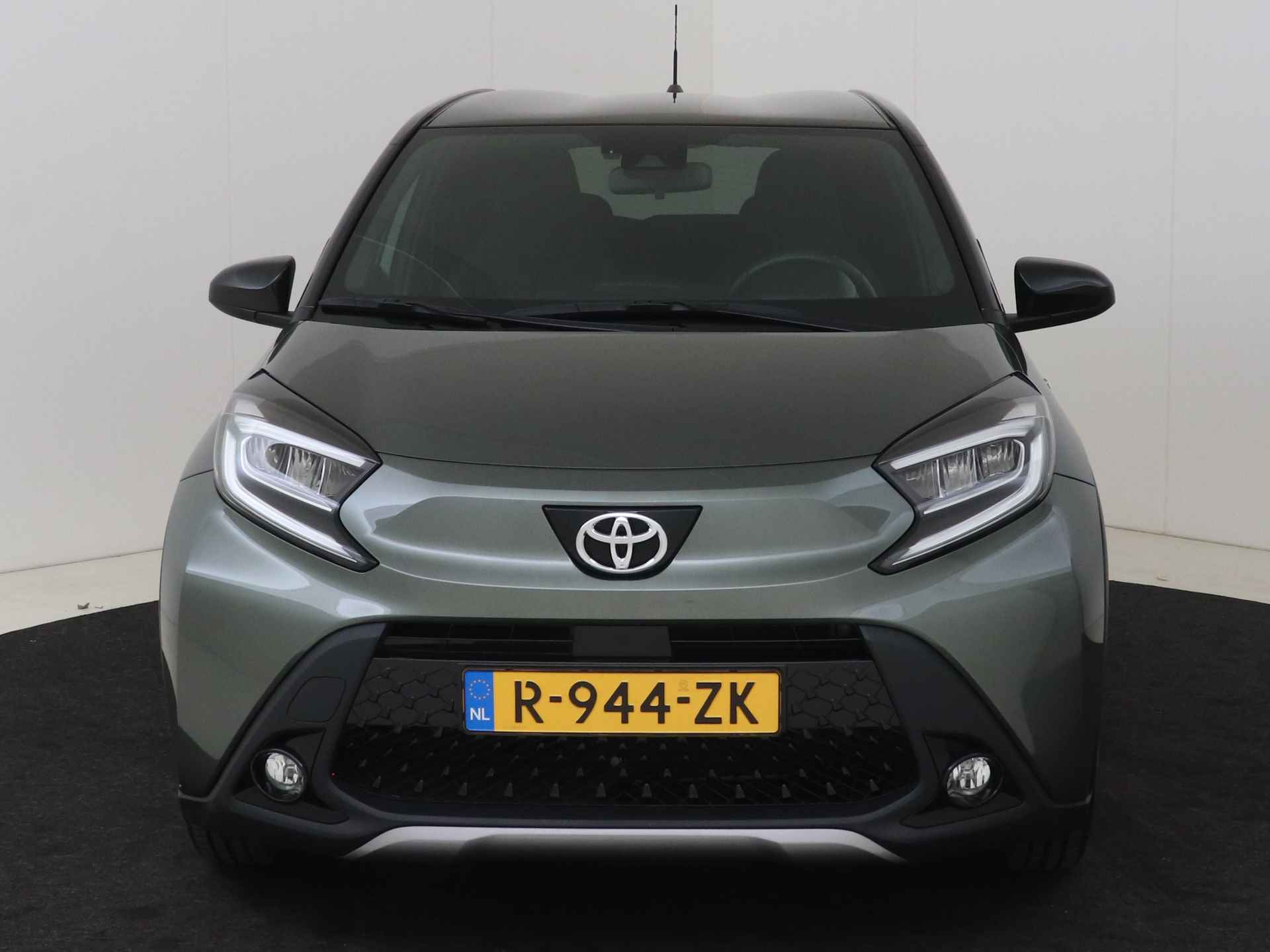 Toyota Aygo X 1.0 VVT-i S-CVT Envy I JBL I Navigatie I Climate Control I Cruise Control Adaptief I Camera I USB I 1e Eigenaar I LOUWMAN Onderhouden I Subwoofer I - 27/43