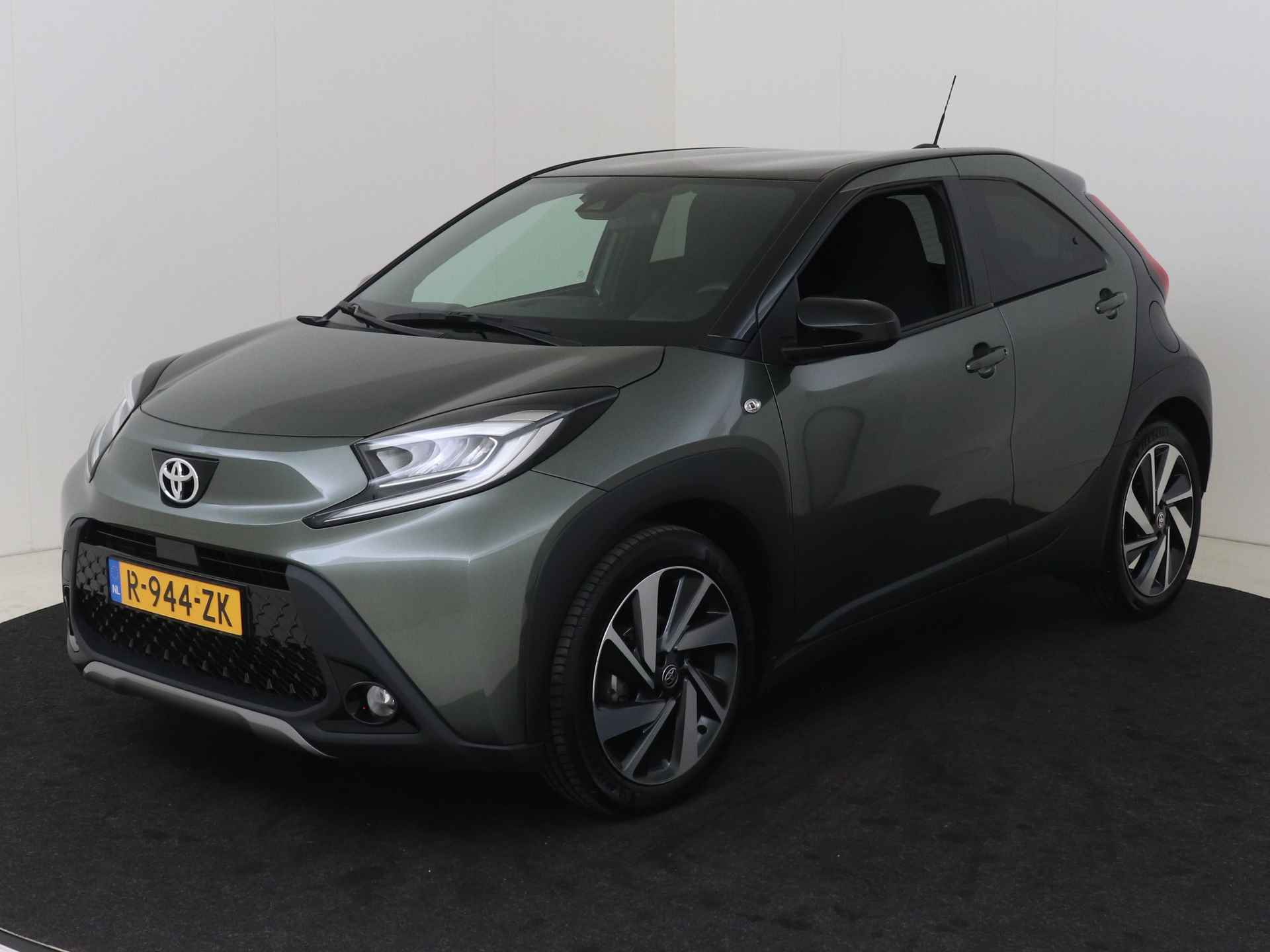 Toyota Aygo X 1.0 VVT-i S-CVT Envy I JBL I Navigatie I Climate Control I Cruise Control Adaptief I Camera I USB I 1e Eigenaar I LOUWMAN Onderhouden I Subwoofer I - 28/43