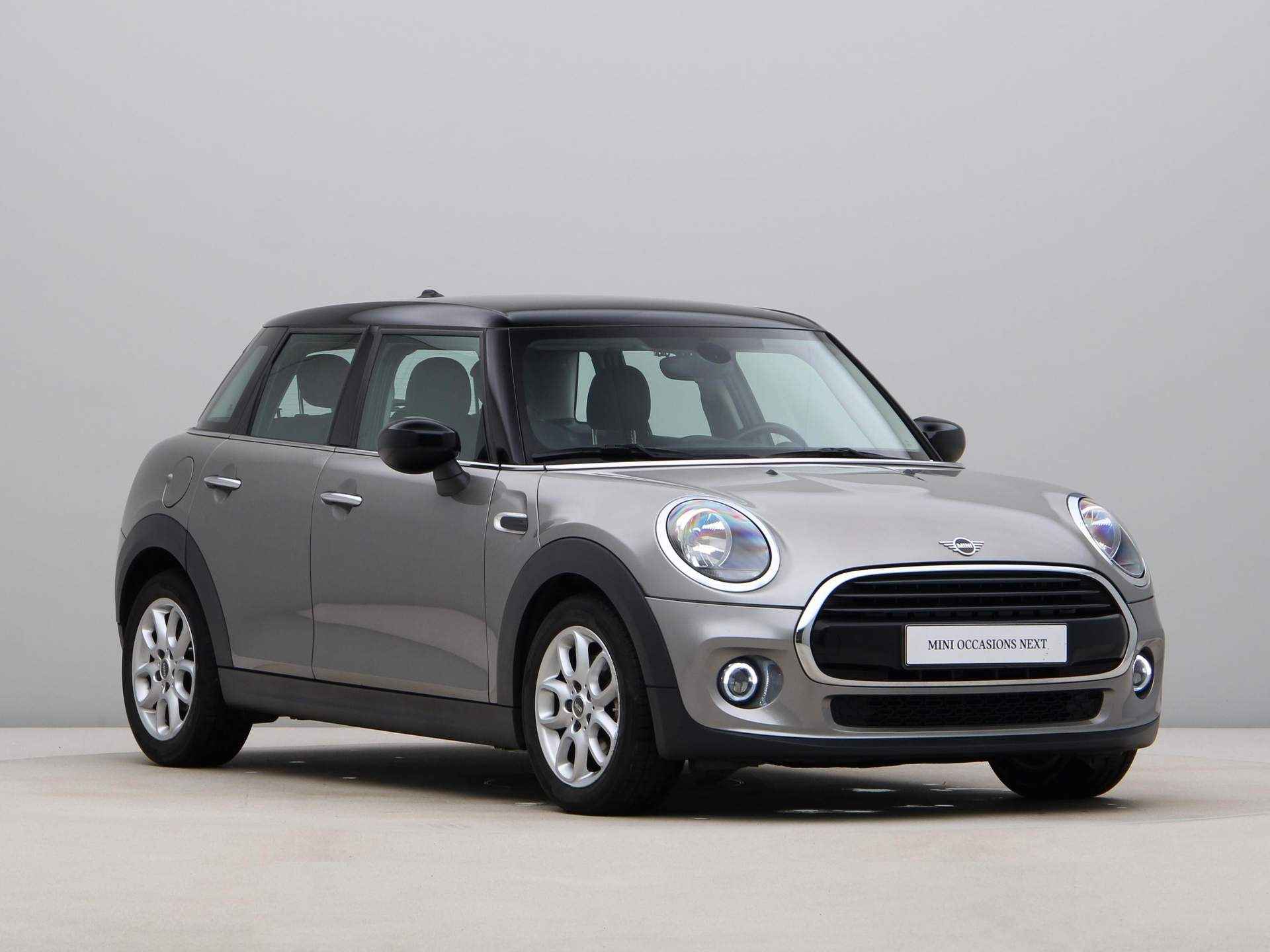 MINI 5-deurs Cooper Business Edition Aut. - 8/23