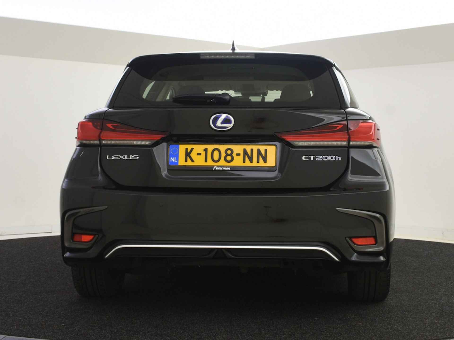 Lexus CT 200h Ultimate Edition | Parkeersensoren voor en achter - 13/38