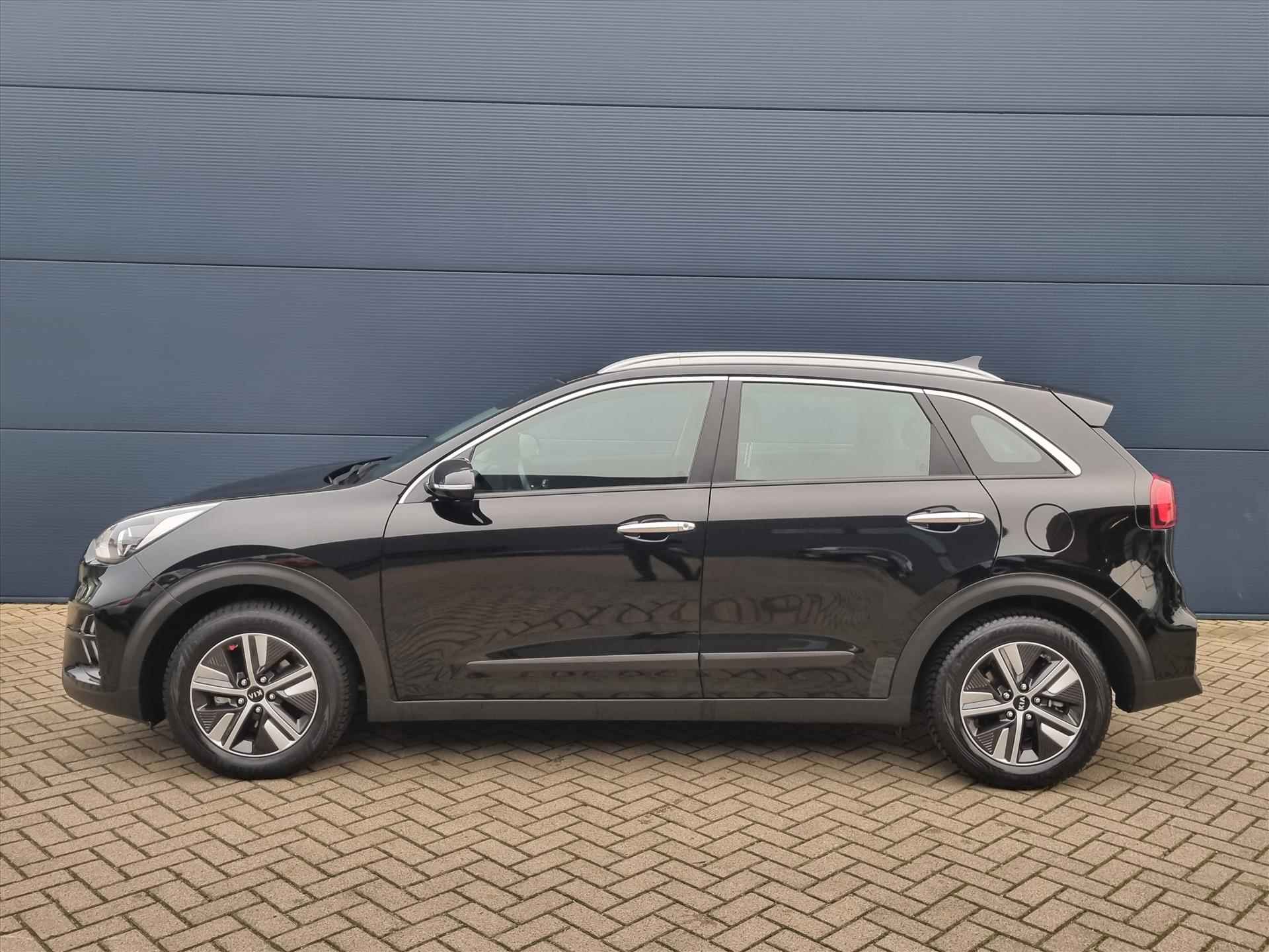 KIA Niro 1.6 GDi Hybrid 141pk  DynamicLine | Navigatie | CLimate Control | Trekhaak | All Season Banden | Lage Km Stand | - 2/31