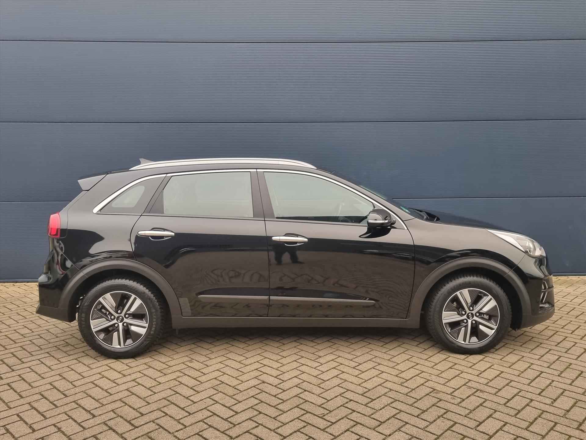 KIA Niro 1.6 GDi Hybrid 141pk  DynamicLine | Navigatie | CLimate Control | Trekhaak | All Season Banden | Lage Km Stand | - 6/31