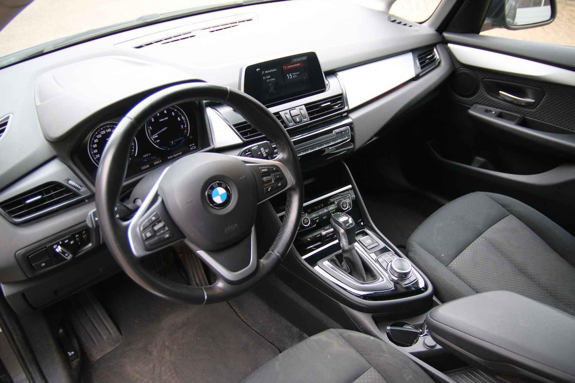 Bmw 2-serie Active Tourer 225xe iP Executive | Led | Parkeer sensoren v/a | Navi | - 3/34