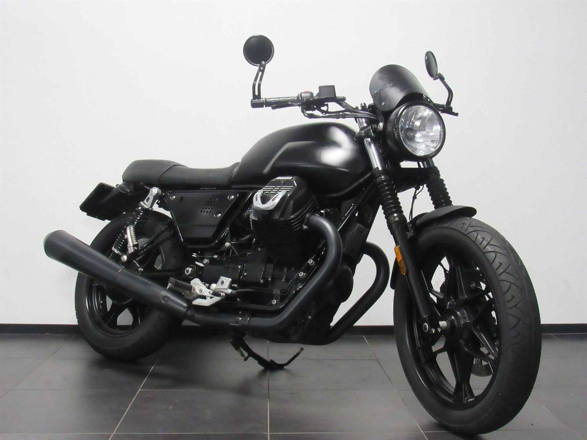 Moto Guzzi V 7 STONE 35 KW - 2017 - 2/14