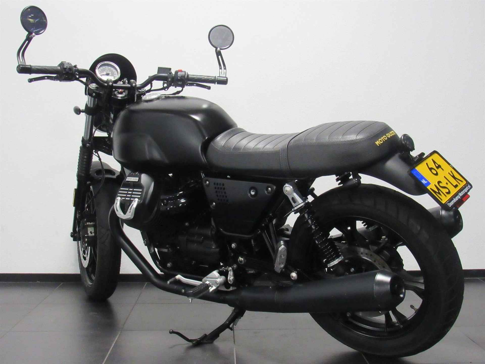 Moto Guzzi V 7 STONE 35 KW - 2017 - 5/14