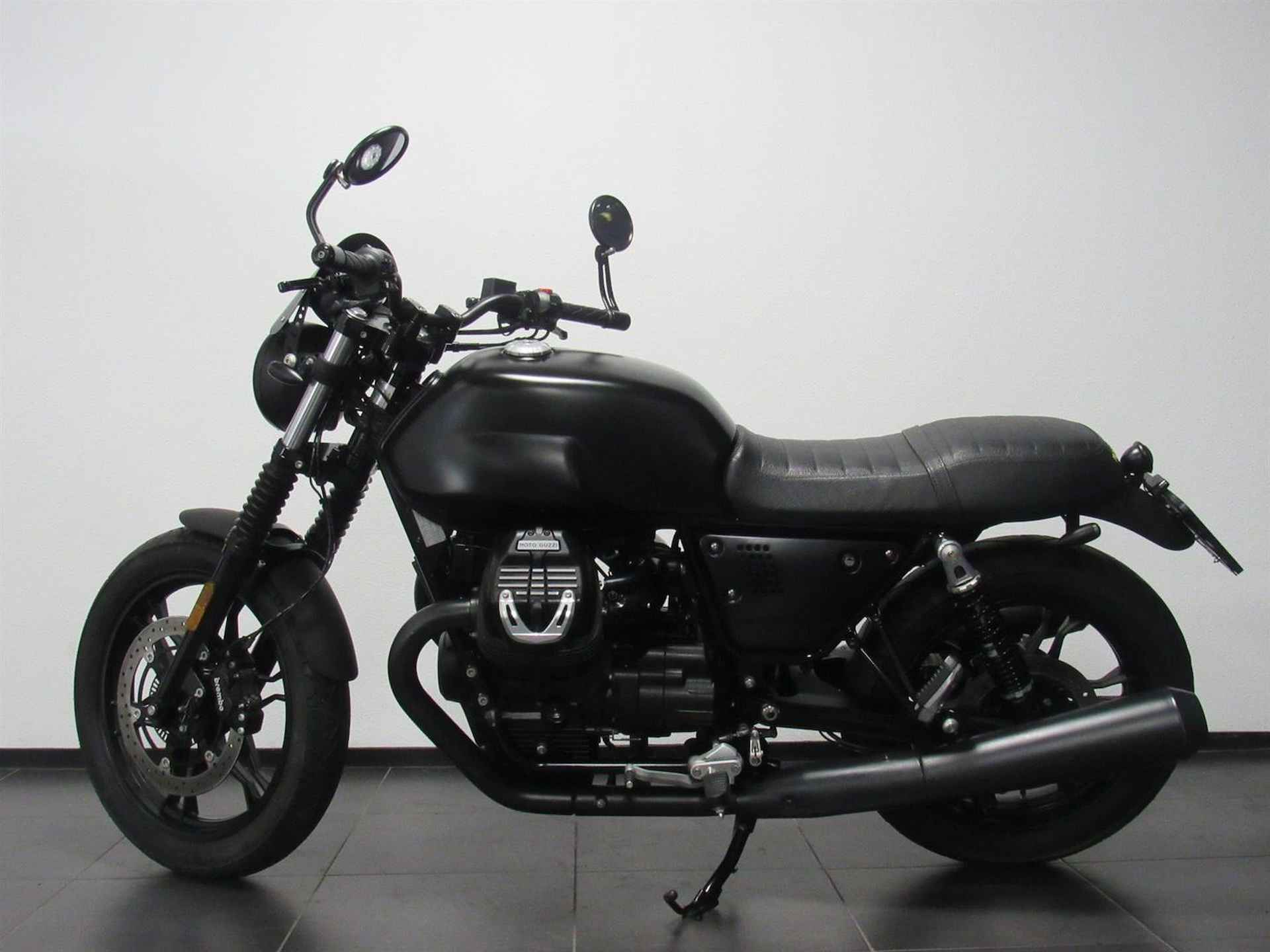 Moto Guzzi V 7 STONE 35 KW - 2017 - 4/14