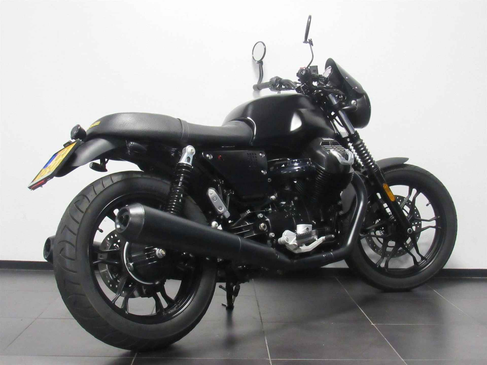 Moto Guzzi V 7 STONE 35 KW - 2017 - 6/14