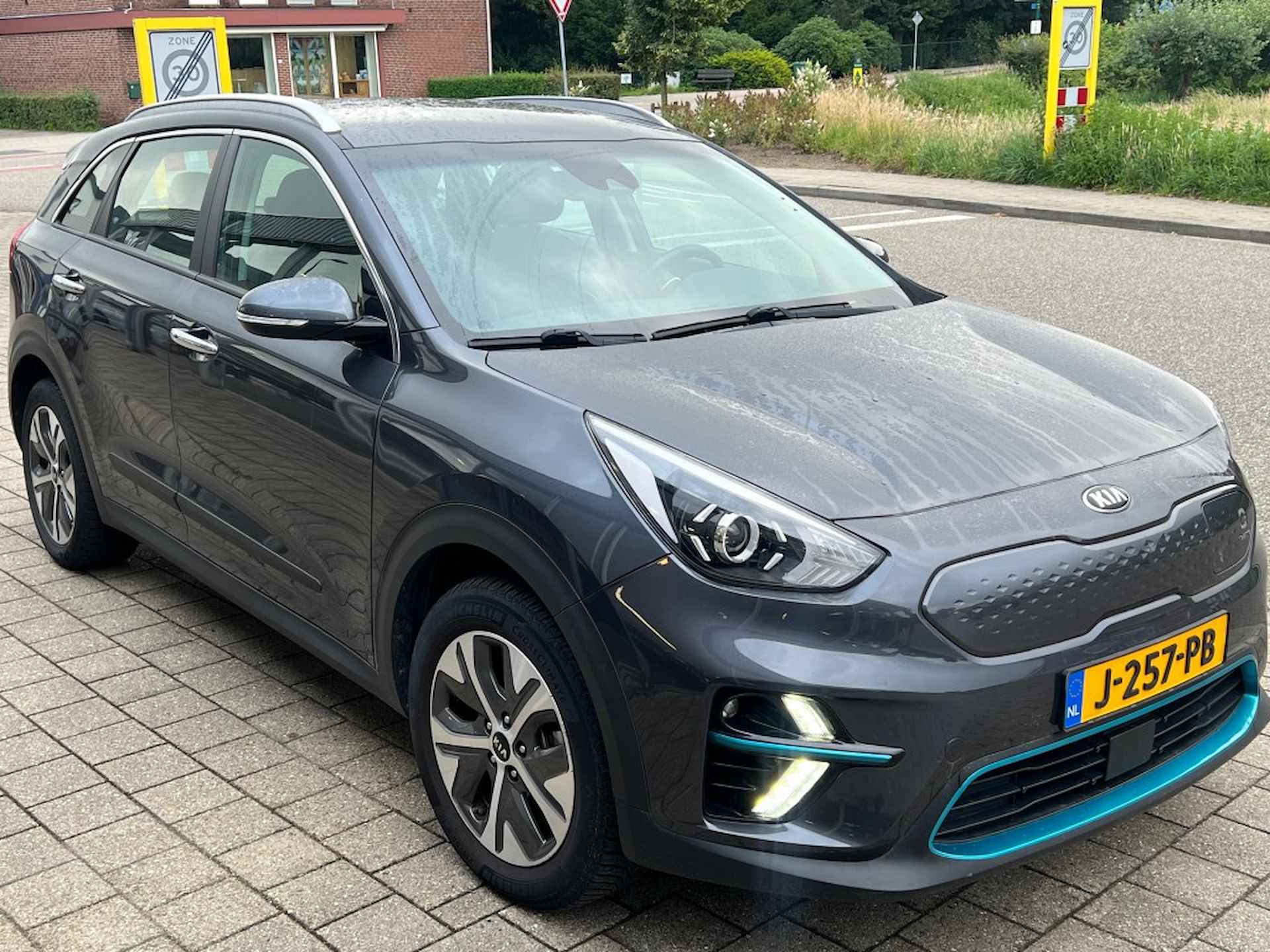 KIA Niro dynamicline 64 KWH - 2/13