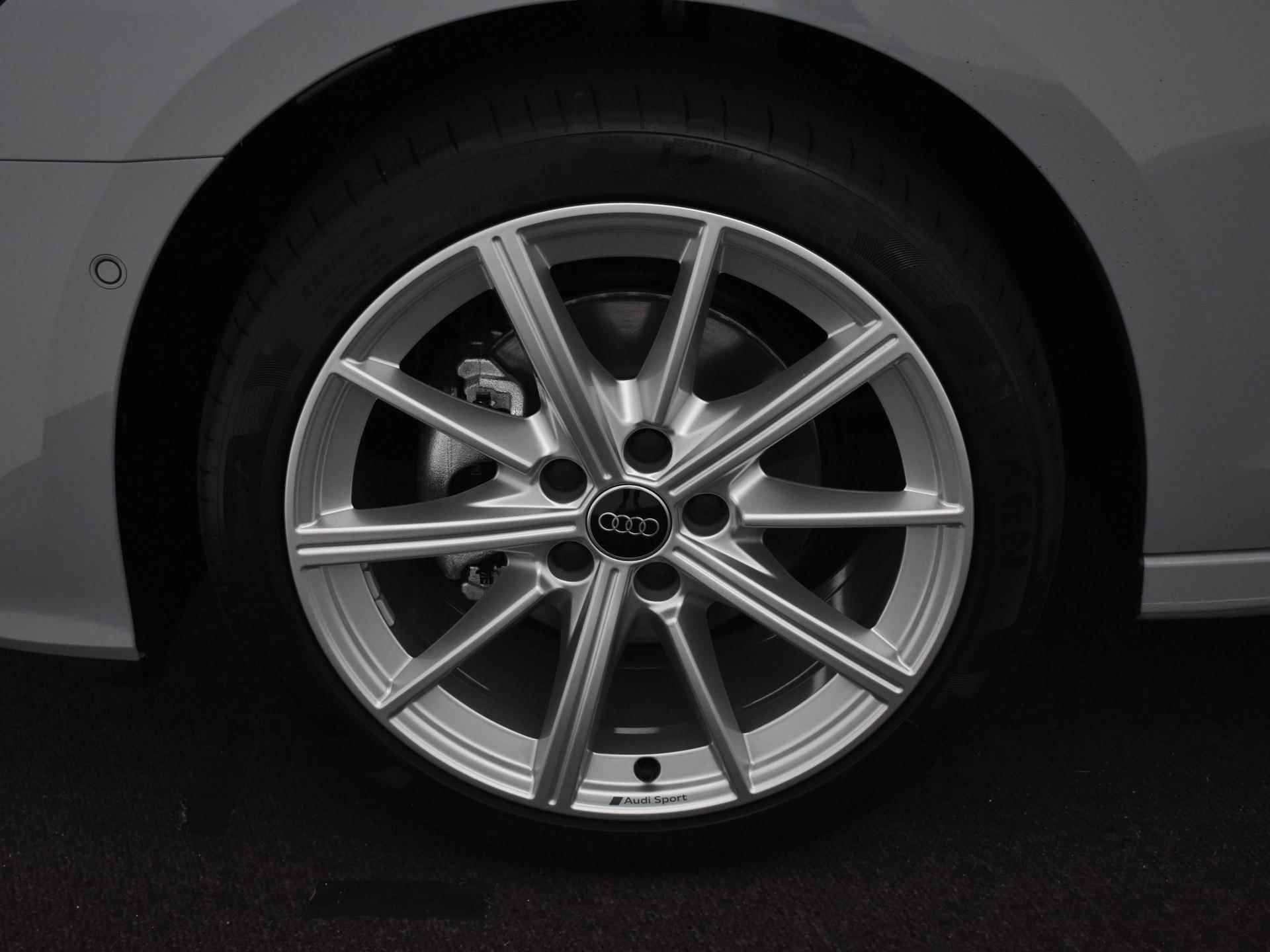 Audi A3 Limousine 35 TFSI Advanced edition 150 PK · 18" LM Velgen · Climate pakket plus - 41/44