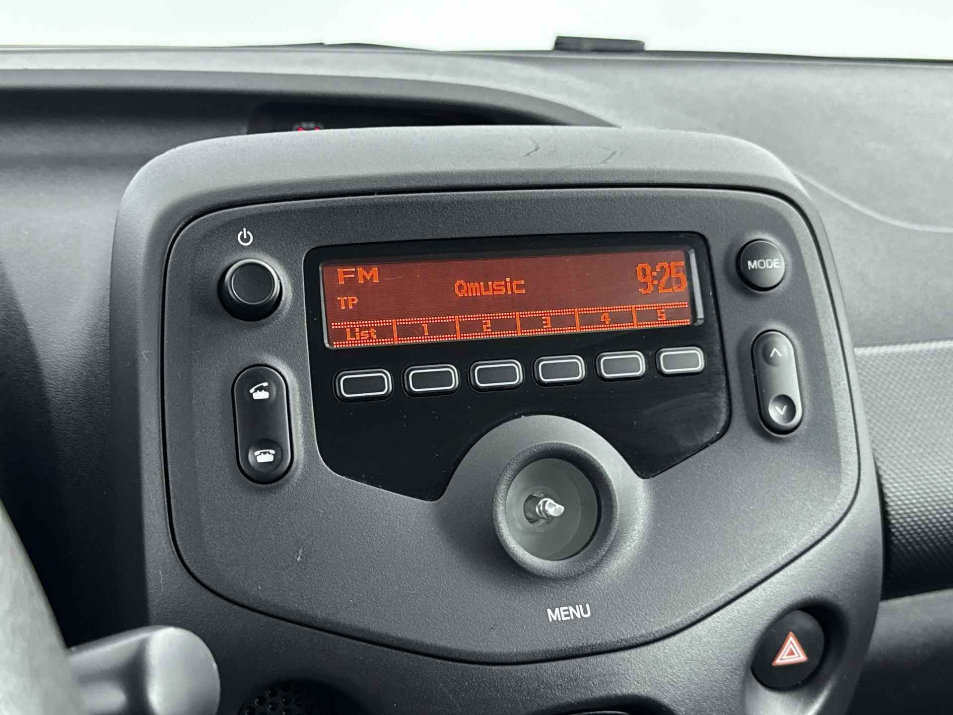 Toyota Aygo 1.0 VVT-i x-fun | Airco | Bluetooth | Radio | - 8/40