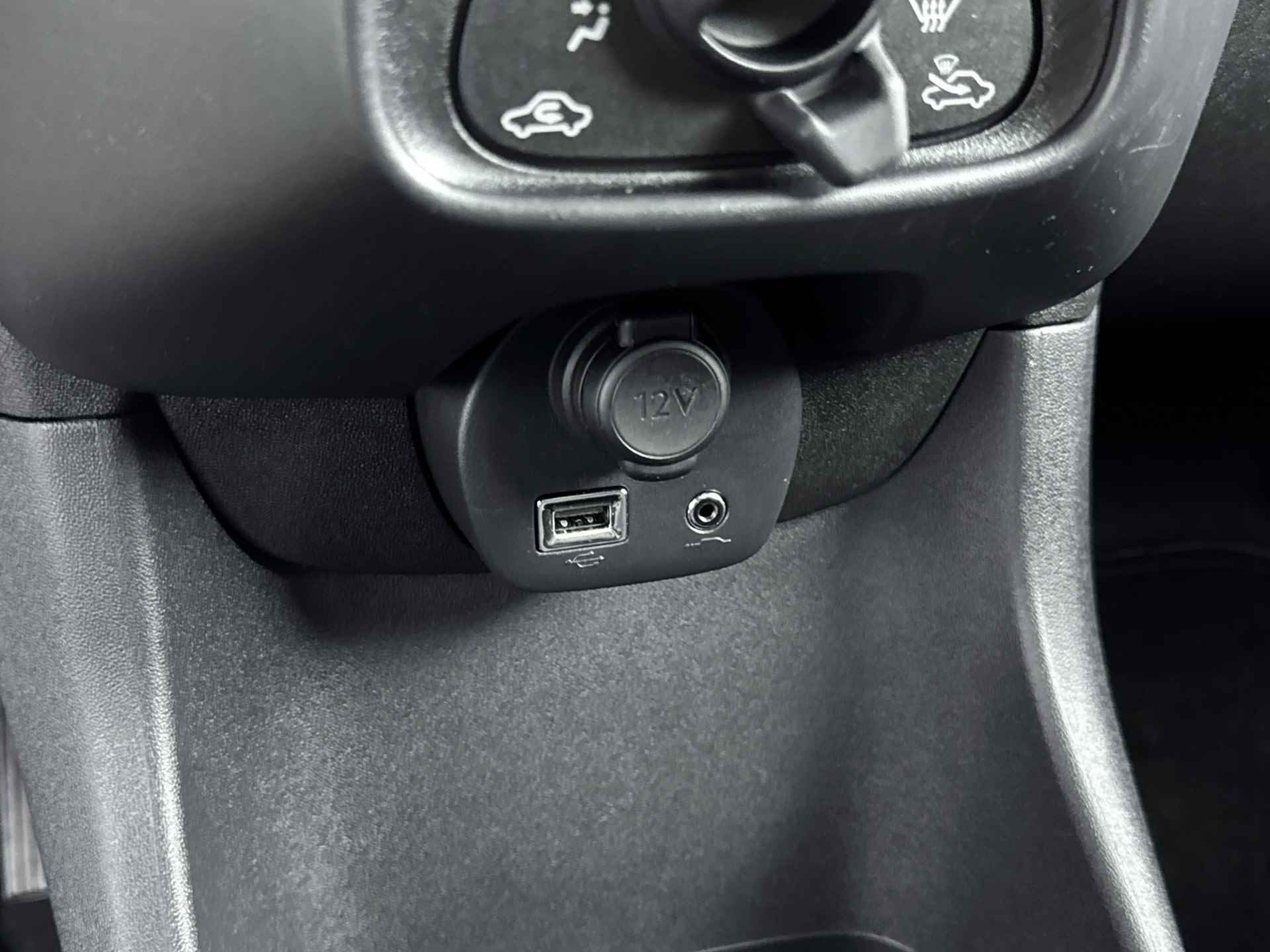 Toyota Aygo 1.0 VVT-i x-fun | Airco | Bluetooth | Radio | - 33/40