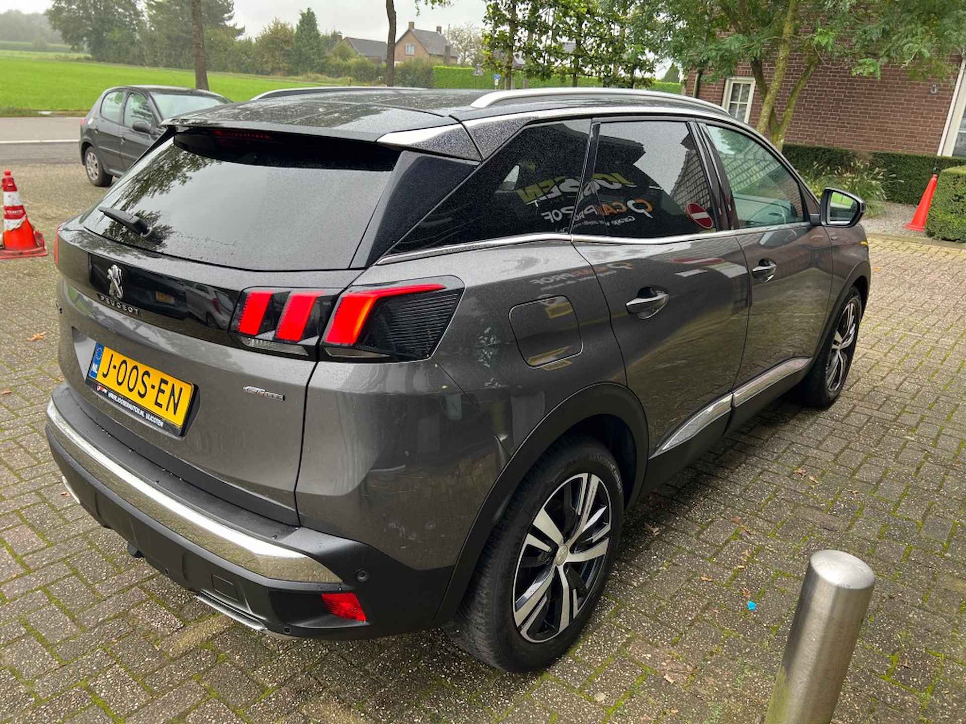 PEUGEOT 3008 1.6 E-THP GT LINE - 10/34