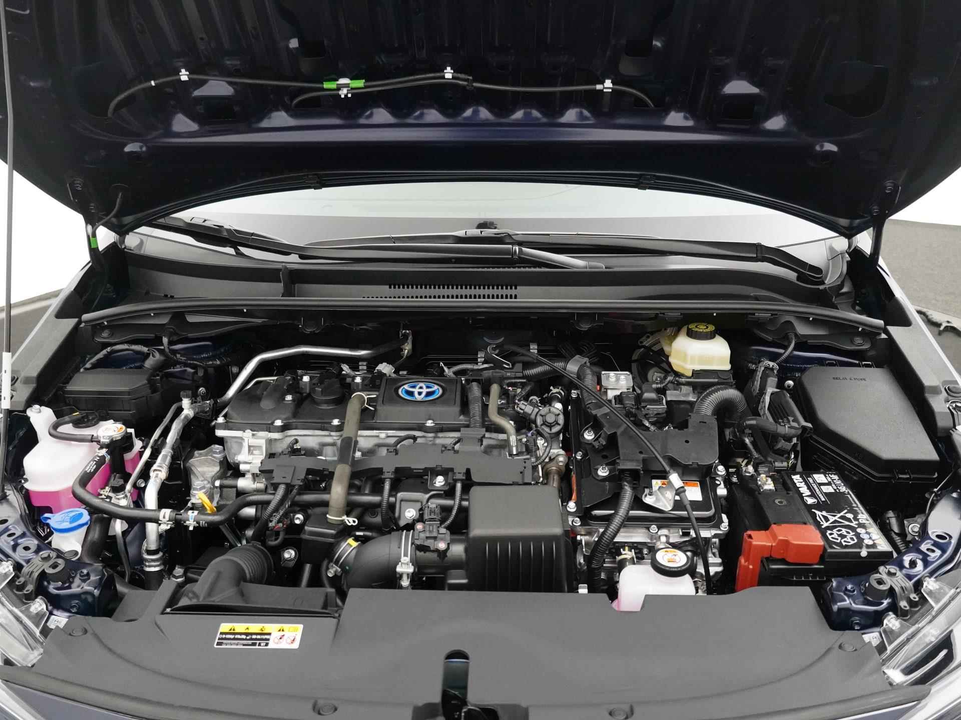 Toyota Corolla 1.8 Hybrid First Edition | Uit voorraad leverbaar! | 10 Jaar Garantie | - 30/30