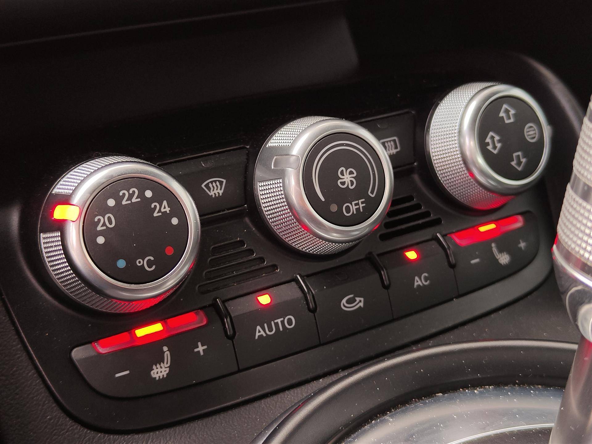 Audi R8 5.2 V10 FSI Quattro| Carbon | Bang & Olufsen | Navigatie | Leder - 26/30