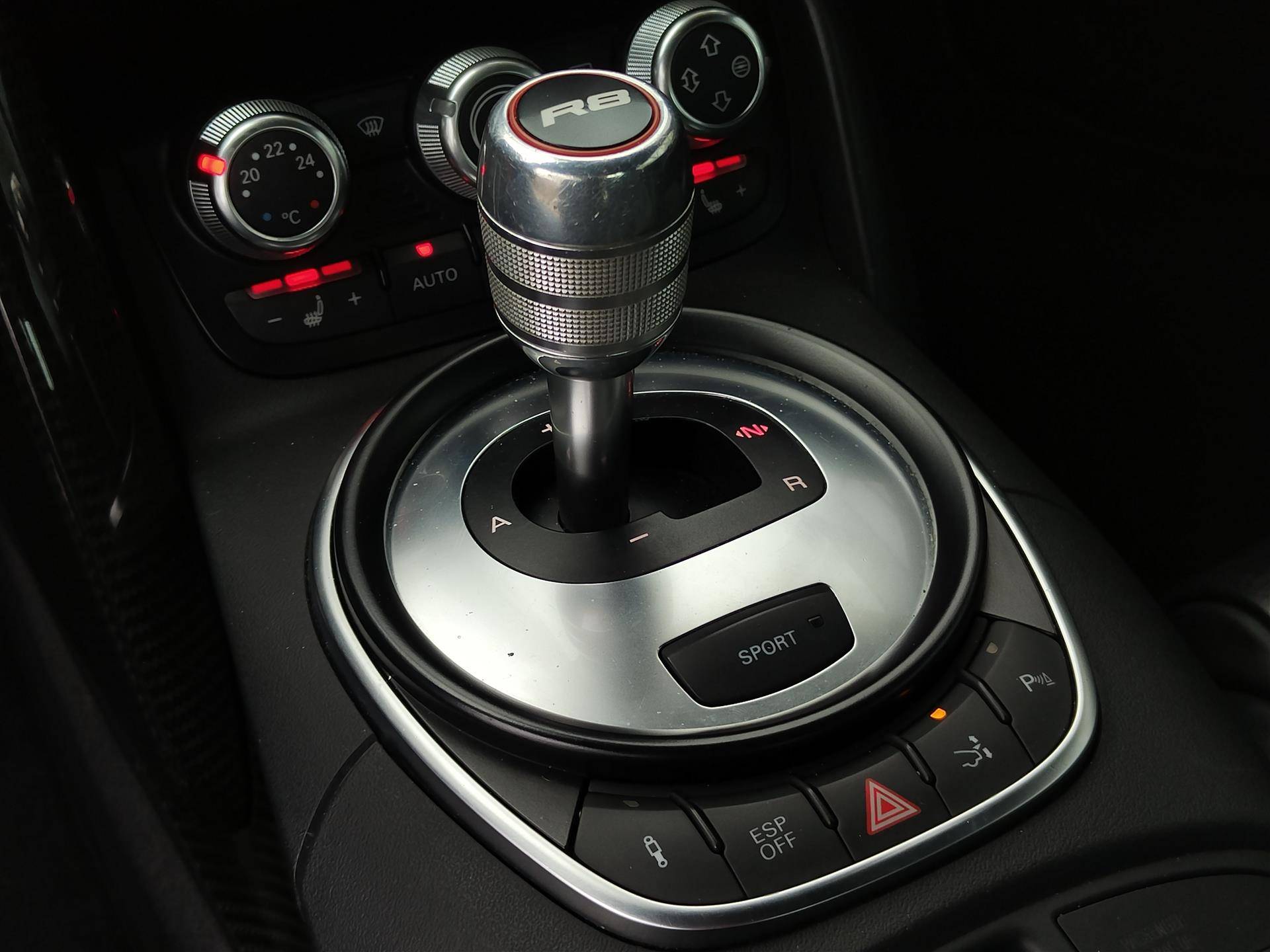 Audi R8 5.2 V10 FSI Quattro| Carbon | Bang & Olufsen | Navigatie | Leder - 27/30