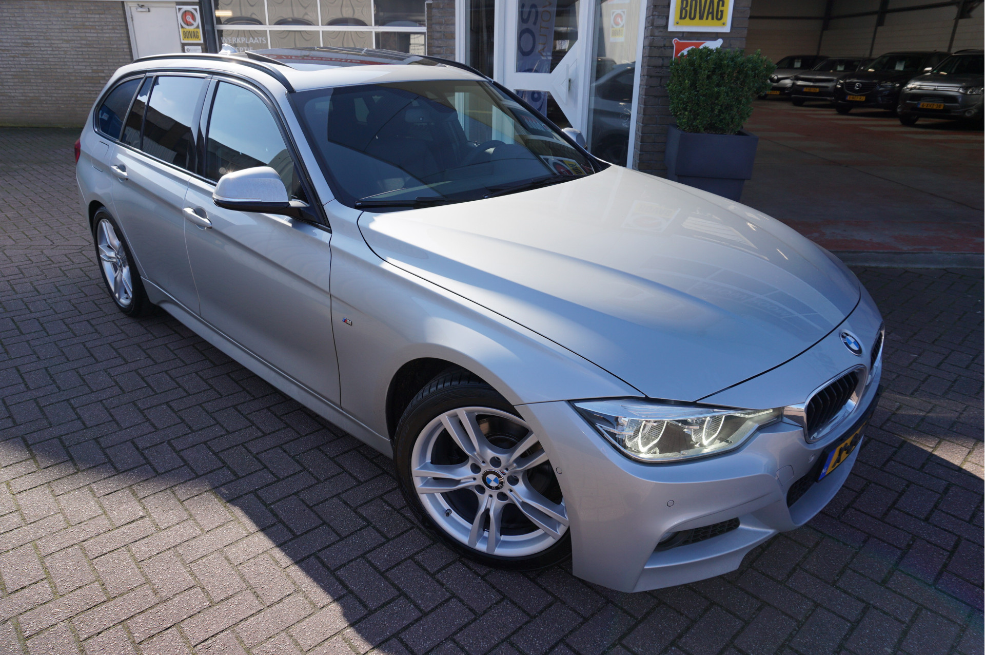 BMW 3 Serie Touring 318I M Sport Edition Automaat