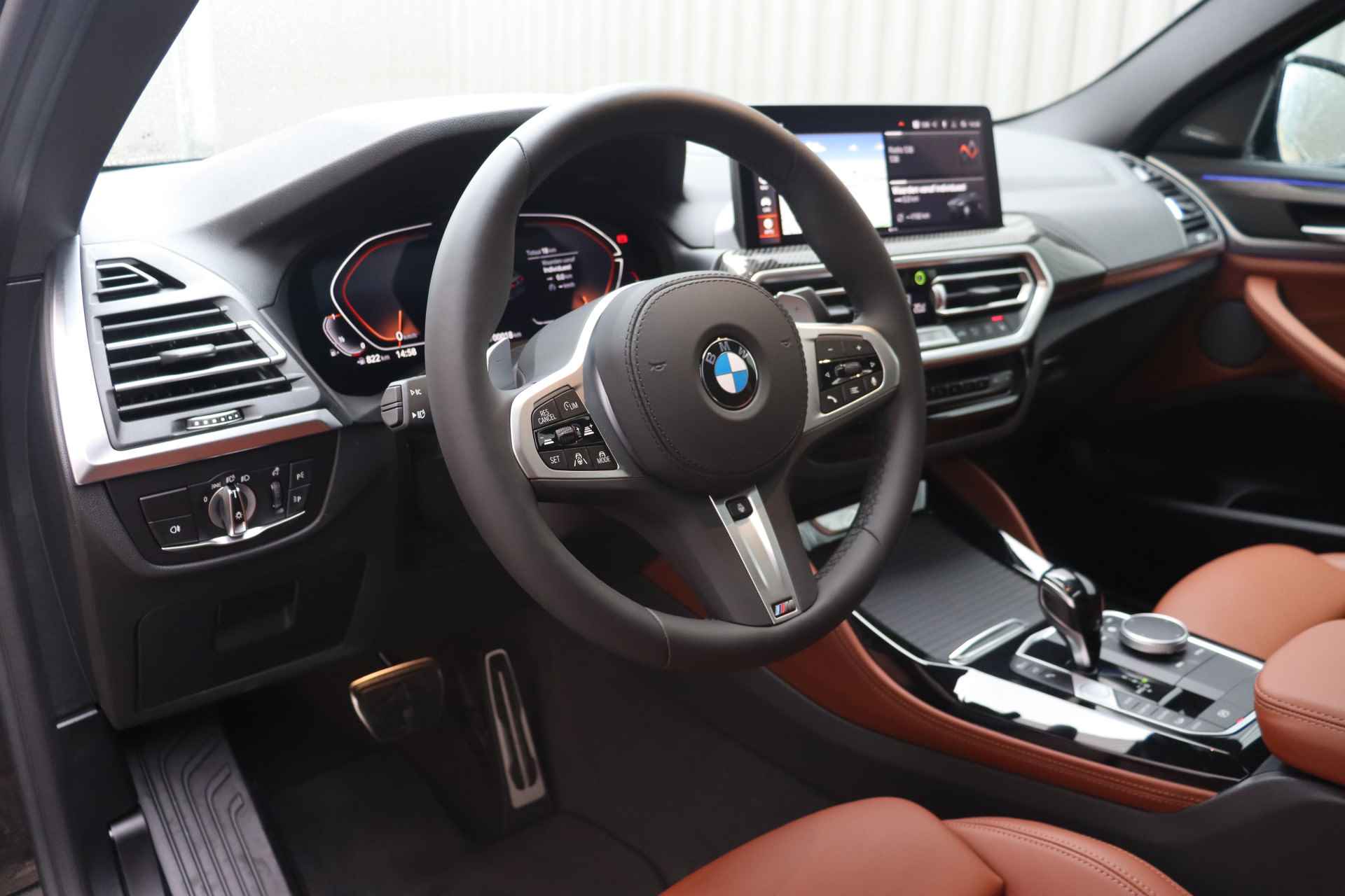 BMW X4 xDrive30i High Executive M Sport Automaat / Panoramadak / Trekhaak / Laserlight / Parking Assistant Plus / Head-Up / Sportstoelen / Comfort Access - 20/41