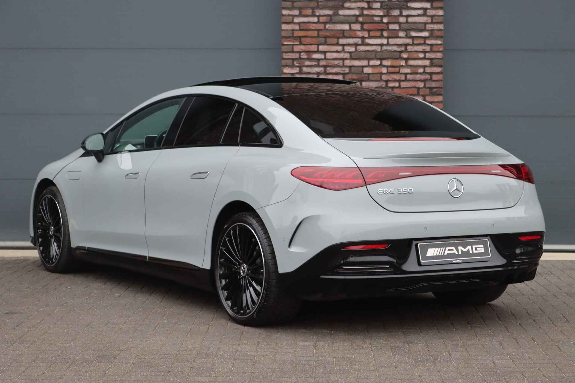 Mercedes-Benz EQE 350 AMG Line 89 kWh | Airmatic | Achterasbesturing | Distronic | Burmester | Panoramadak | Warmtepomp | Nightpakket | Stoelverwarming | - 6/37