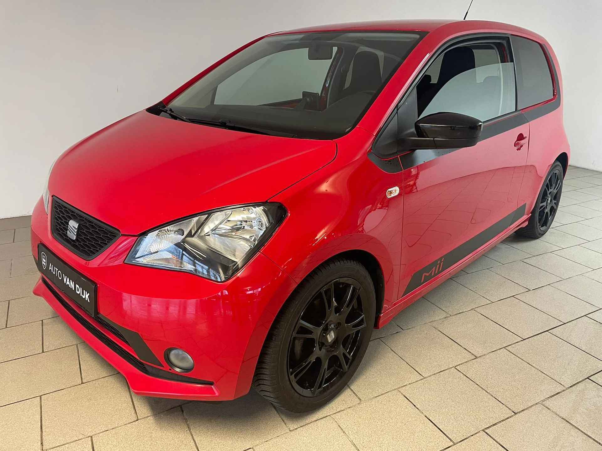 Seat MII 1.0 Sport 75PK AIRCO NAVI CRUISE PDC VELGEN SPOILERS STRIPING ZEER SPECIAAL ZEER NETTE AUTO - 9/38