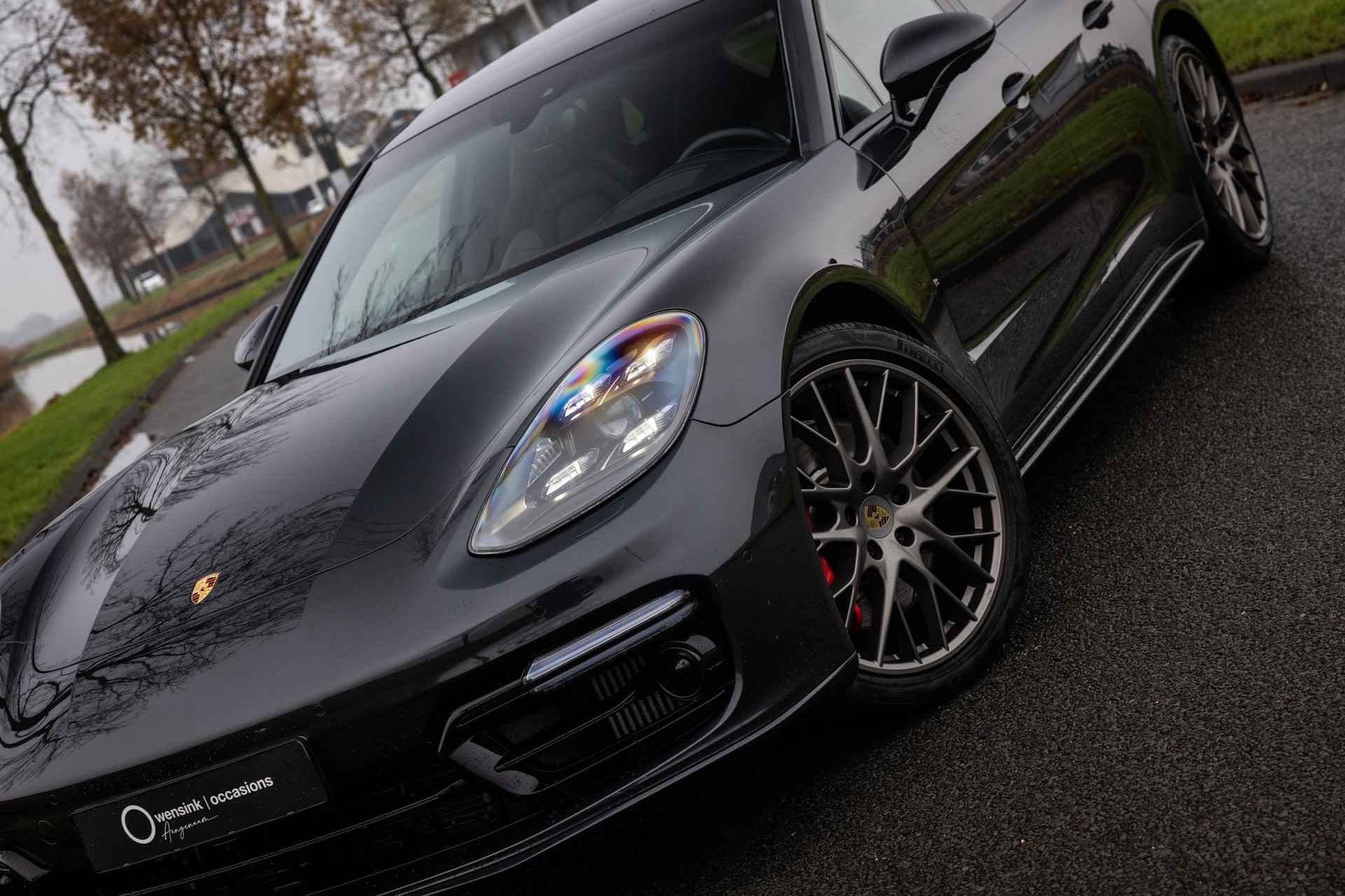 Porsche Panamera Sport Turismo 4.0 GTS | NL Auto | Sport-Chrono Pakket | Sport-Uitlaatsysteem | HUD | Adaptieve Cruise | 21"Sport Design | PDLS+ | Panoramadak | Softclose | Bose Audio | - 10/51