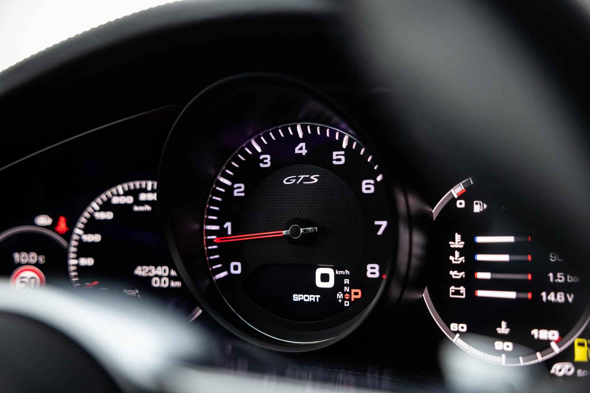 Porsche Panamera Sport Turismo 4.0 GTS | NL Auto | Sport-Chrono Pakket | Sport-Uitlaatsysteem | HUD | Adaptieve Cruise | 21"Sport Design | PDLS+ | Panoramadak | Softclose | Bose Audio | - 28/51