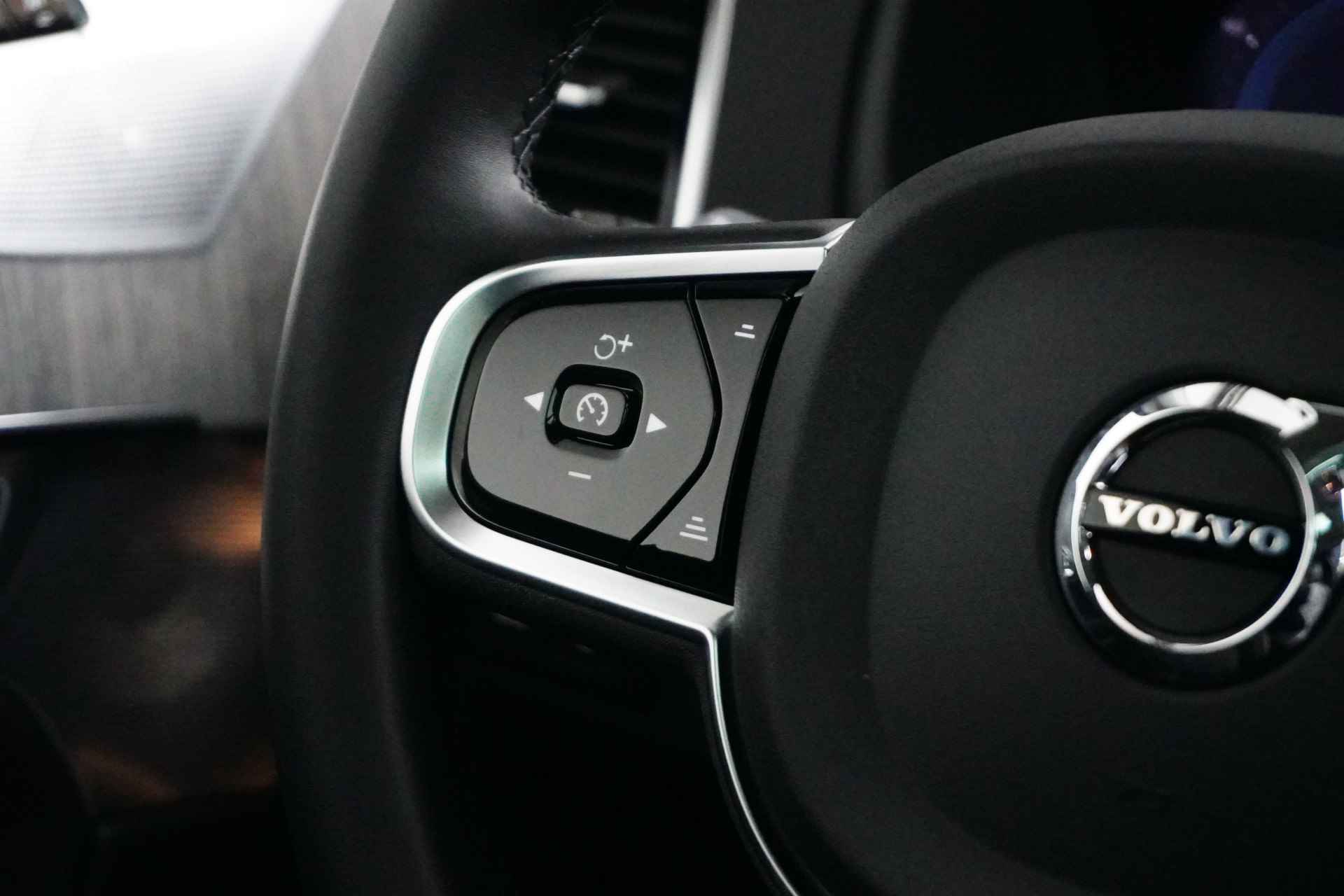 Volvo XC90 T8 Recharge AWD Ultimate Dark | Bowers & Wilkins | Luchtvering | Massage/ventilatie | Gelaagd glas | 22" wielen | - 13/38