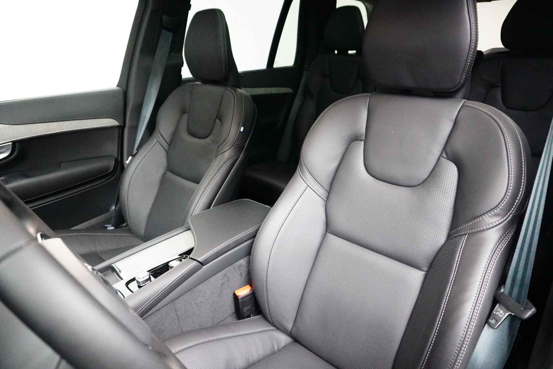 Volvo XC90 T8 Recharge AWD Ultimate Dark | Bowers & Wilkins | Luchtvering | Massage/ventilatie | Gelaagd glas | 22" wielen | - 16/38