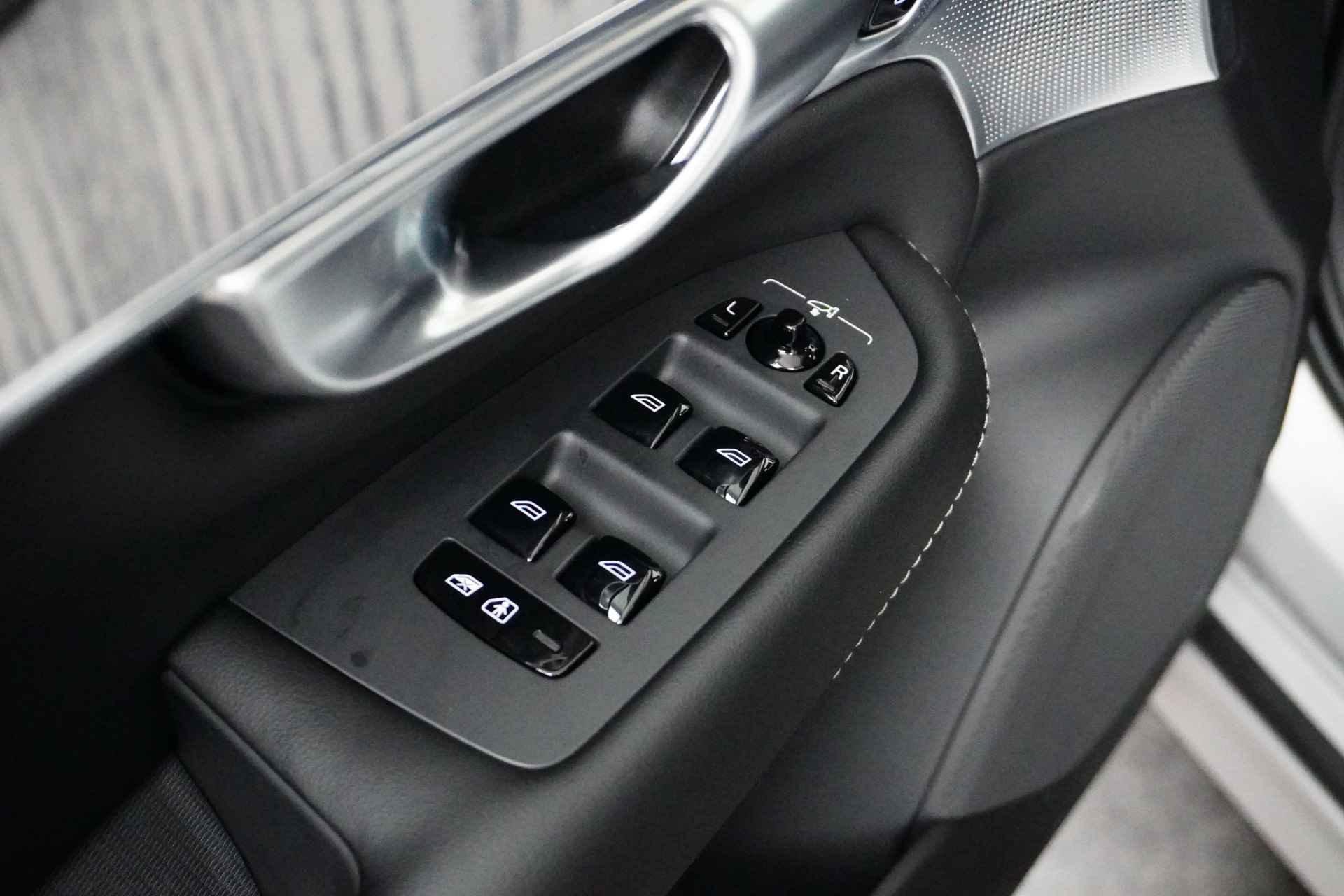 Volvo XC90 T8 Recharge AWD Ultimate Dark | Bowers & Wilkins | Luchtvering | Massage/ventilatie | Gelaagd glas | 22" wielen | - 19/38