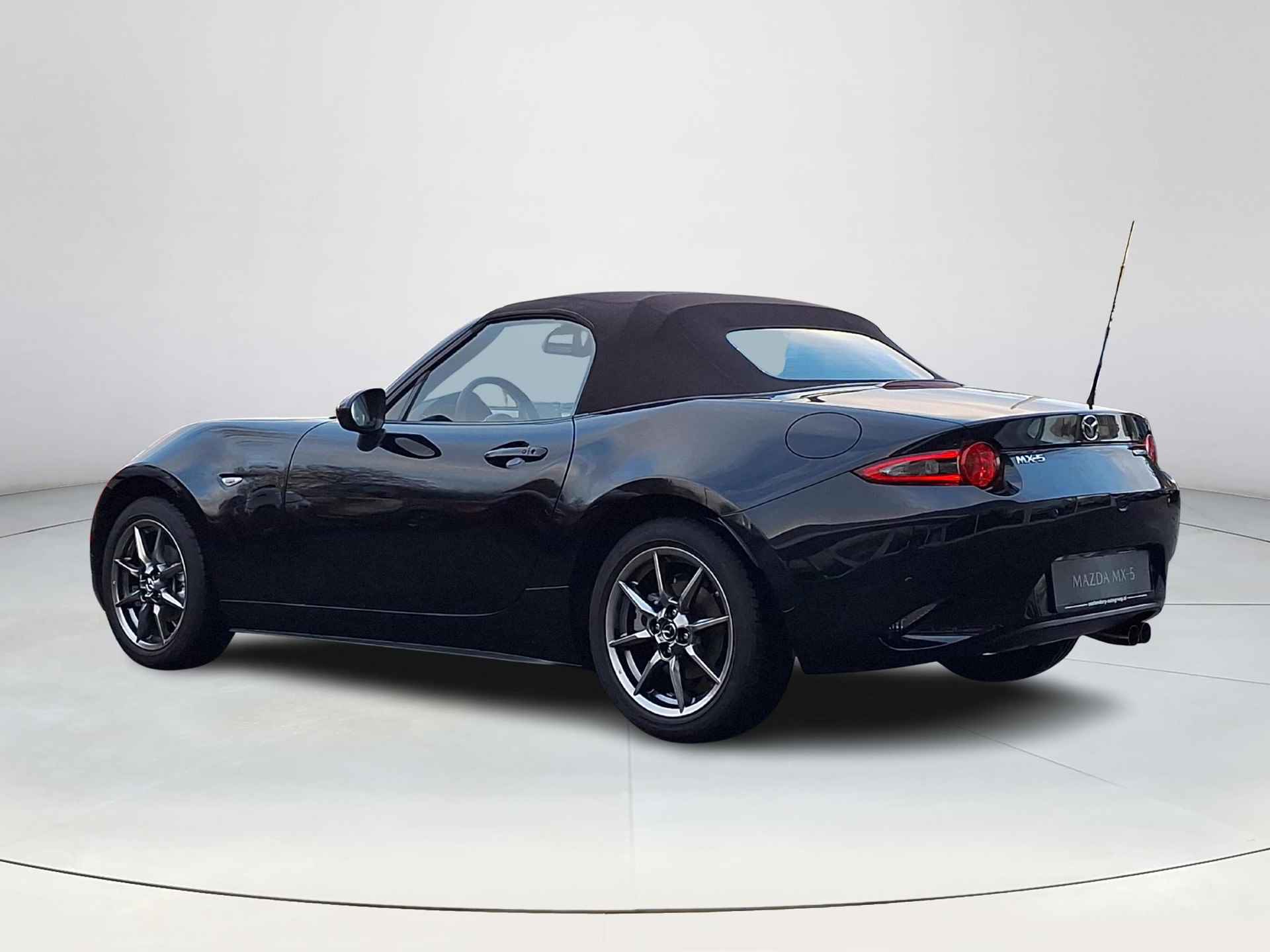 Mazda MX-5 1.5 SkyActiv-G 132 Kazari - 8/27