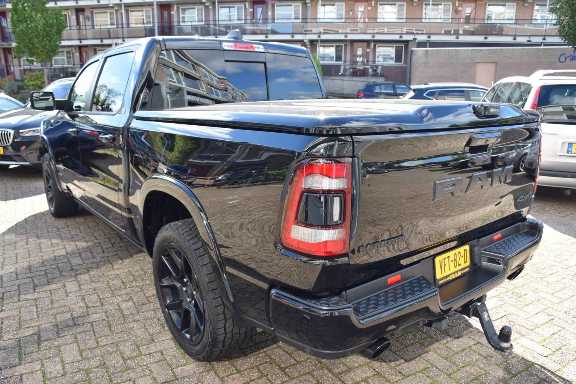 Dodge Ram 1500 5.7 V8 4x4 Crew Cab Laramie, Leer, Panorama dak, PDC, Achteruitrij camera, Trekhaak, Leer, Led-Xenon. - 10/74