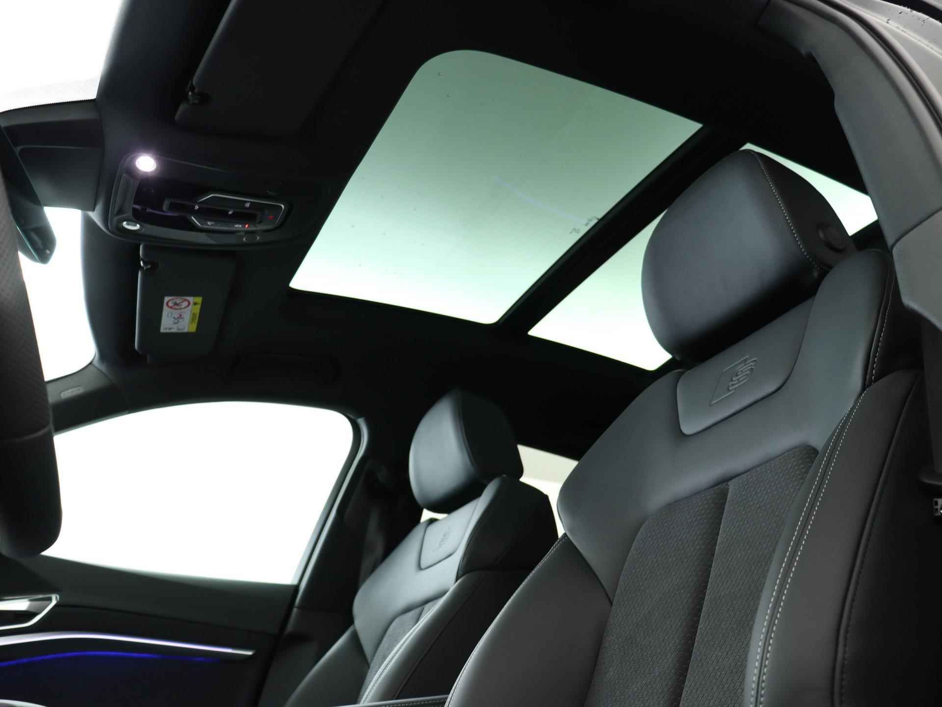 Audi Q8 Sportback e-tron 55 quattro S Edition 115 kWh | Panoramadak | Camera | LED | Adaptive Cruise | Stoelverwarming | Navigatie | - 4/46