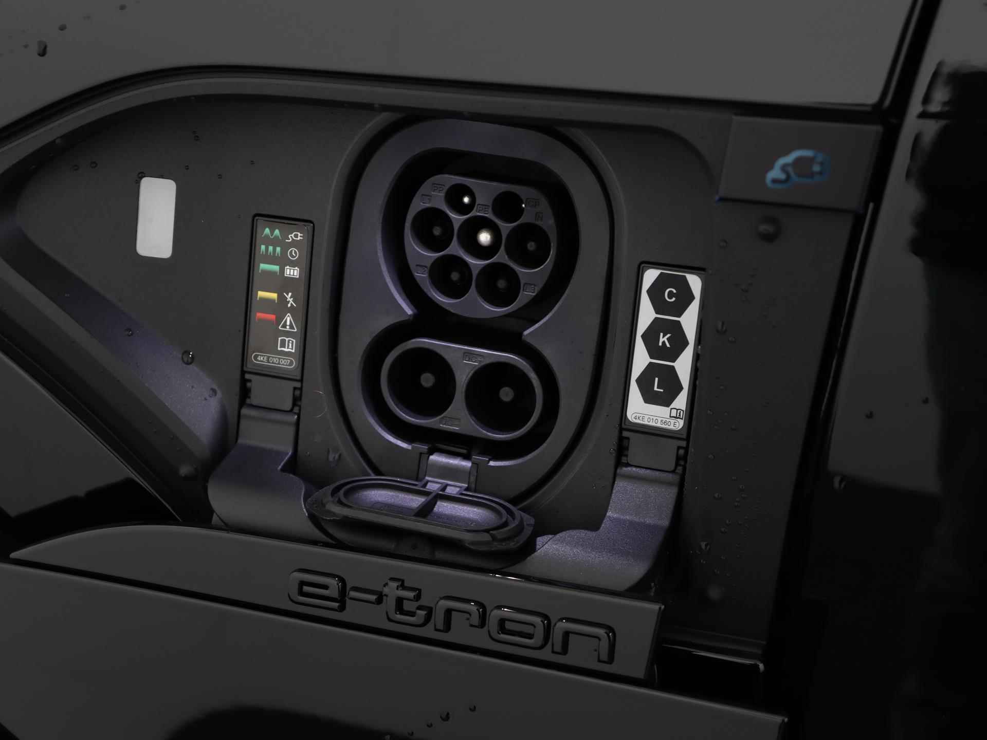 Audi Q8 Sportback e-tron 55 quattro S Edition 115 kWh | Panoramadak | Camera | LED | Adaptive Cruise | Stoelverwarming | Navigatie | - 17/46