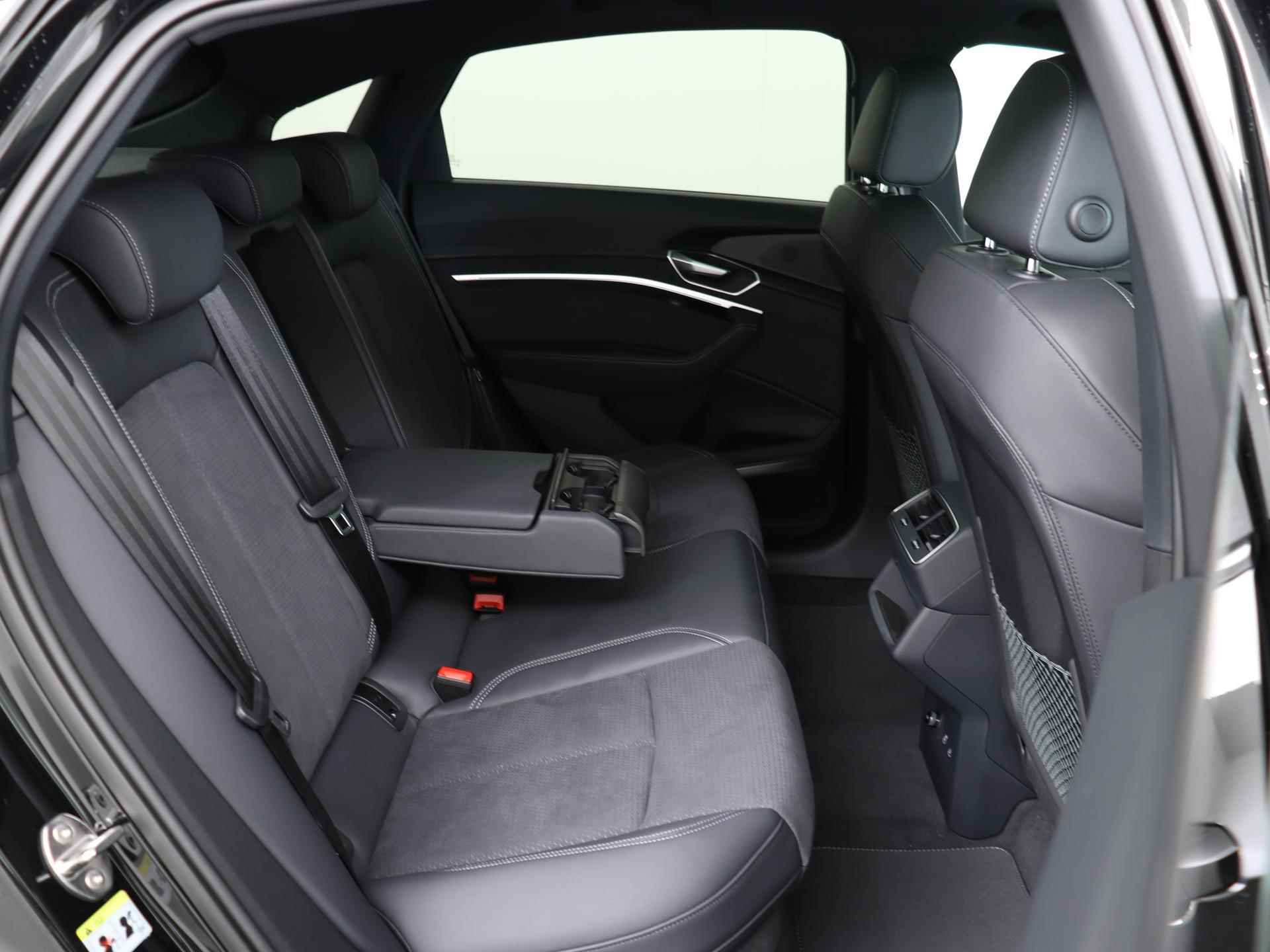 Audi Q8 Sportback e-tron 55 quattro S Edition 115 kWh | Panoramadak | Camera | LED | Adaptive Cruise | Stoelverwarming | Navigatie | - 22/46