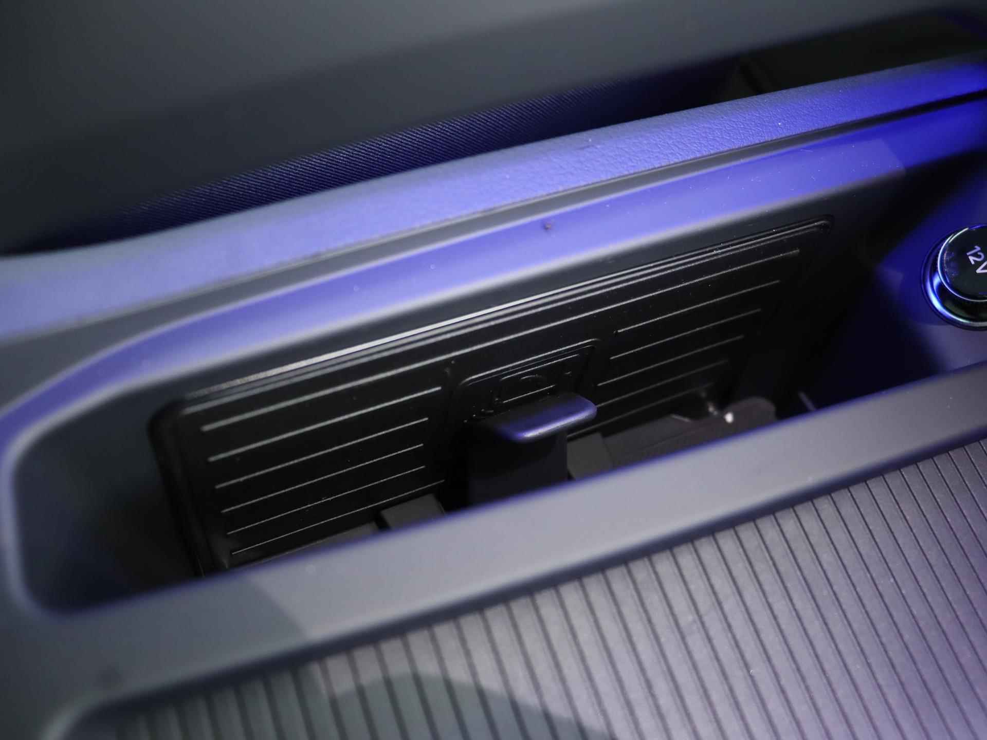 Audi Q8 Sportback e-tron 55 quattro S Edition 115 kWh | Panoramadak | Camera | LED | Adaptive Cruise | Stoelverwarming | Navigatie | - 46/46