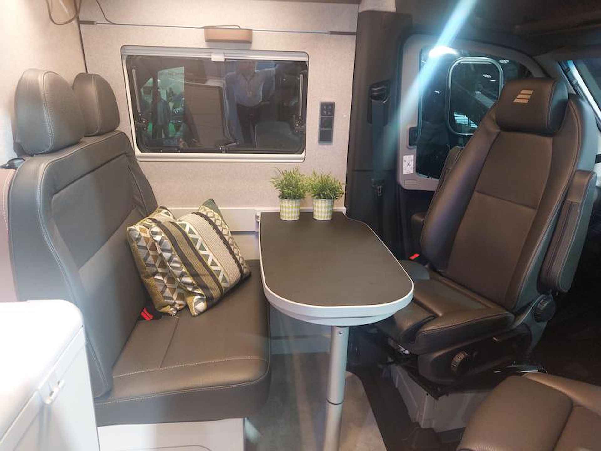 Hymer Grand Canyon S 700 4x4-2 APARTE BEDDEN-697CM - 4/25