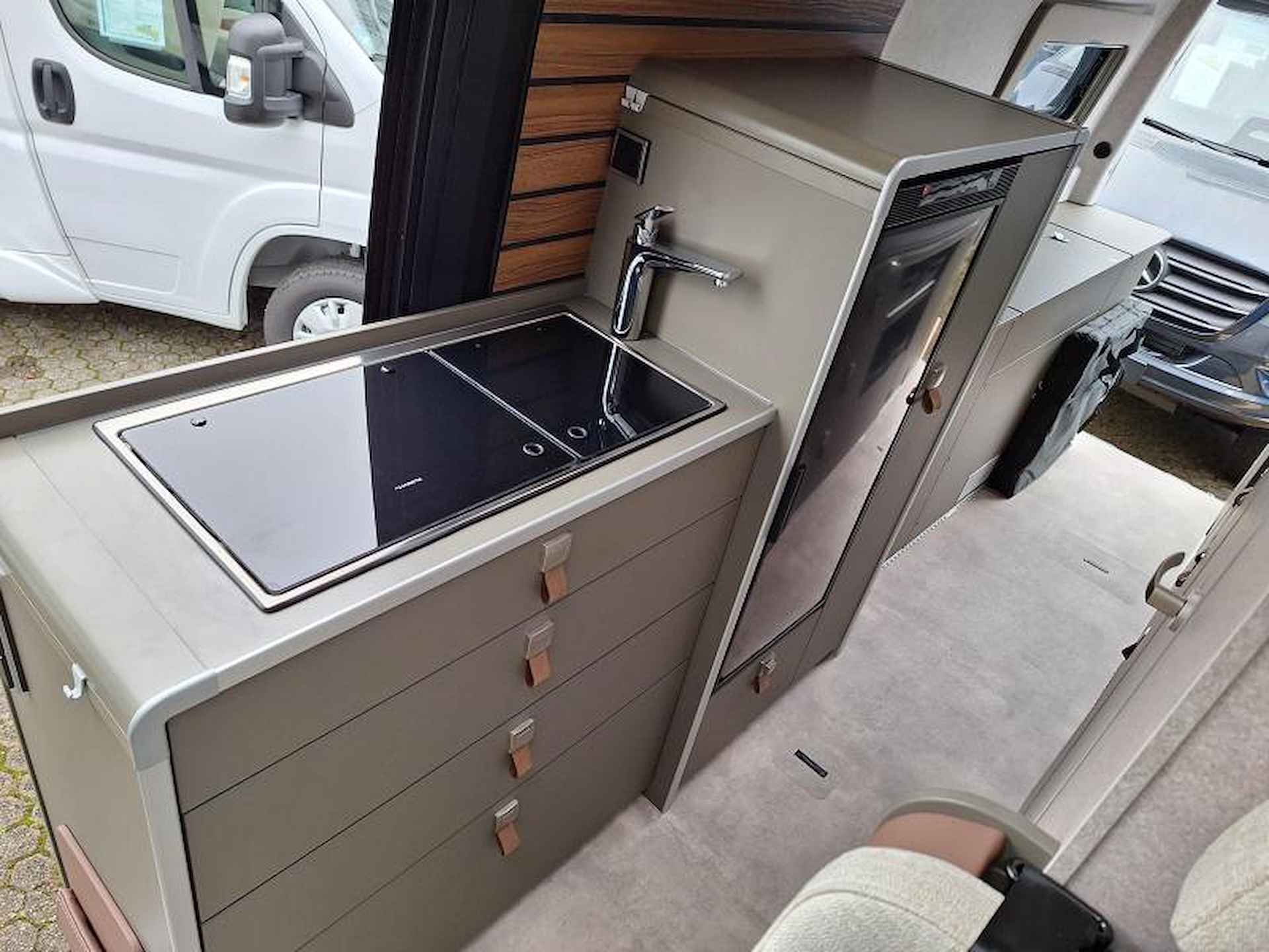 Hymer Grand Canyon S 700 4x4-2 APARTE BEDDEN-697CM - 7/25