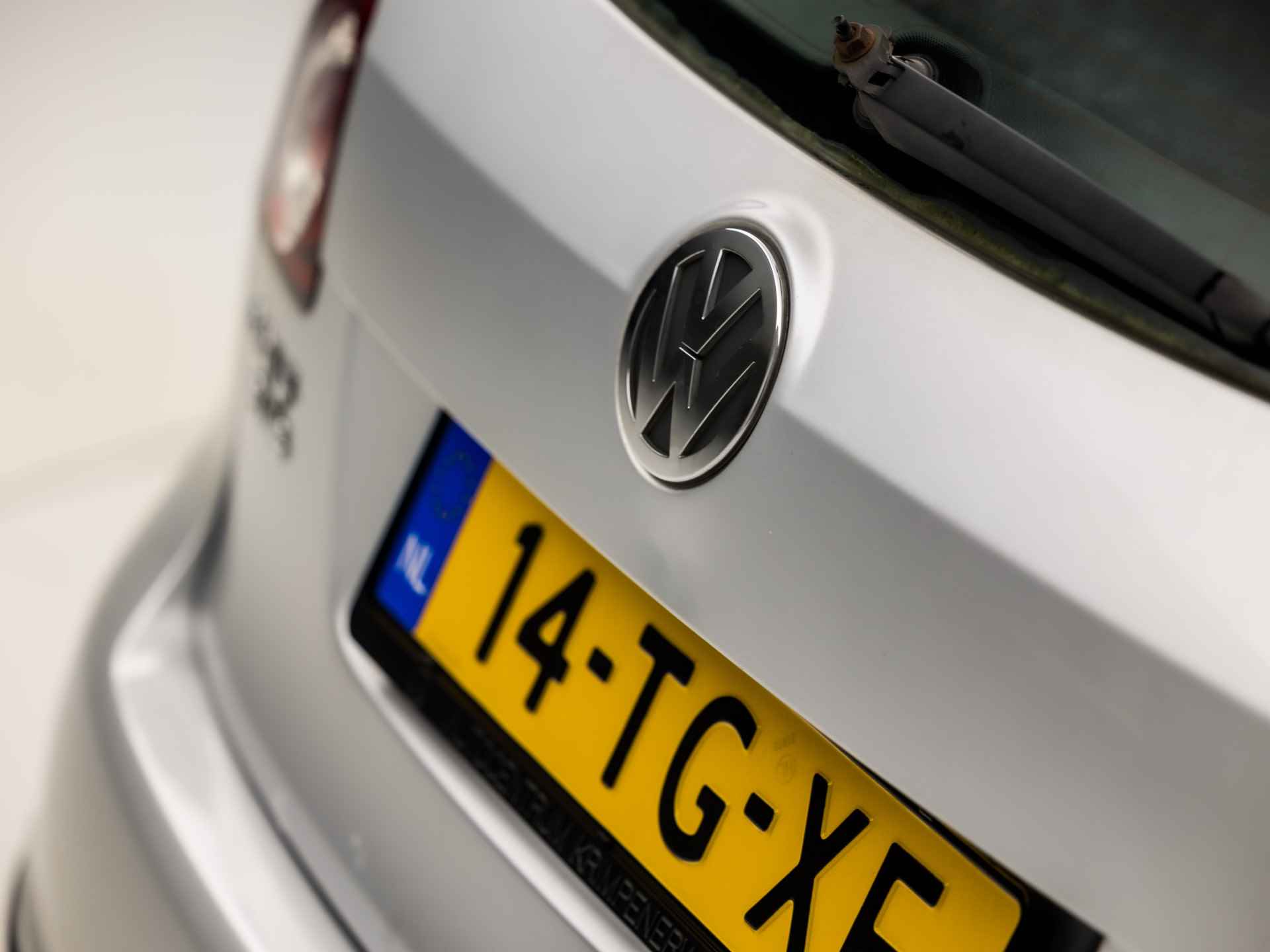 Volkswagen Golf Plus 1.6 FSI Sportline (YOUNGTIMER, SCHERM, AIRCO, ELEK PAKKET, COMFORTSTOELEN, LOGISCH NAP, NIEUWE APK, NIEUWSTAAT) - 21/30