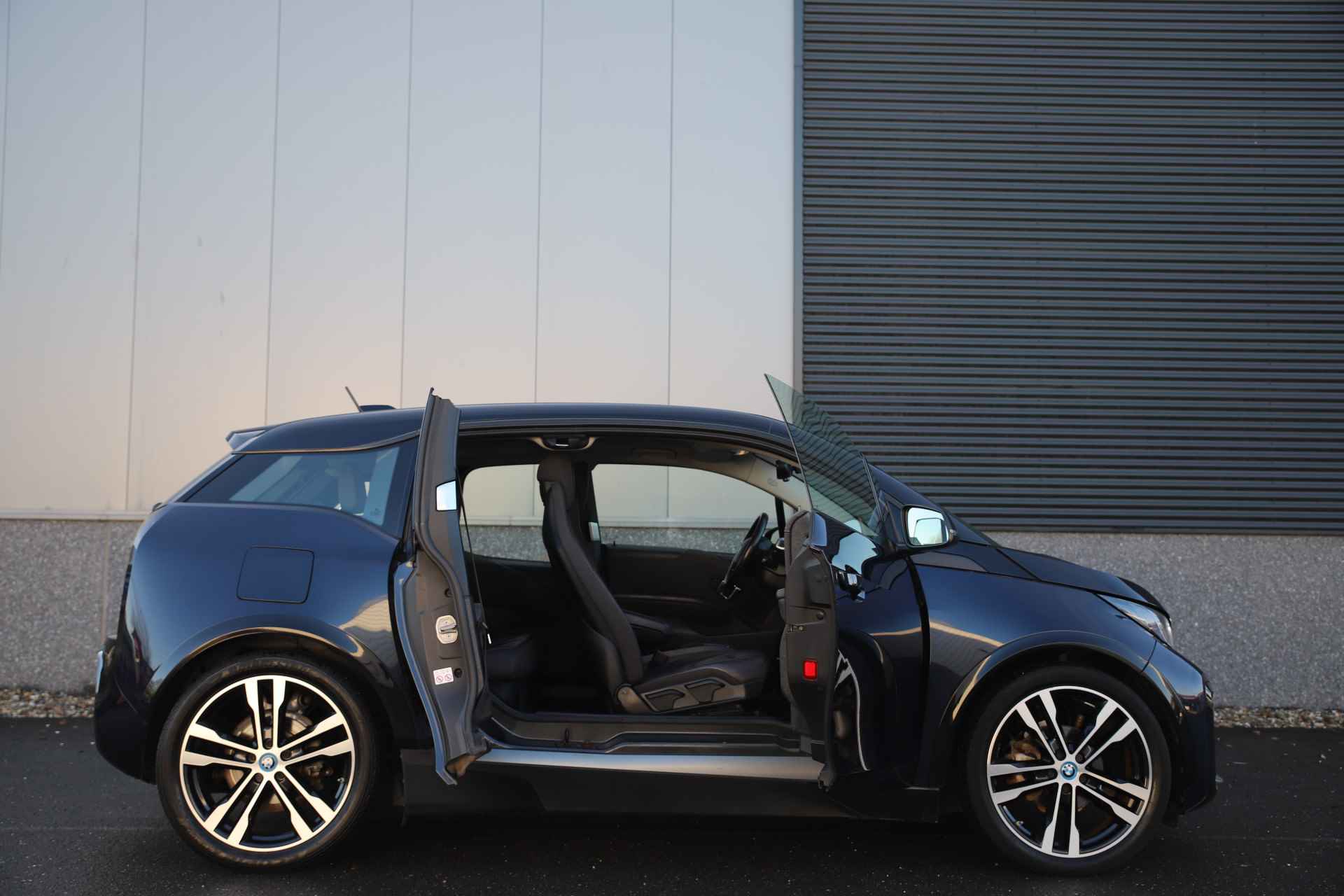 BMW i3 S 184pk Executive 120Ah 42 kWh Leder/W-pomp/Camera/3-fase - 20/41